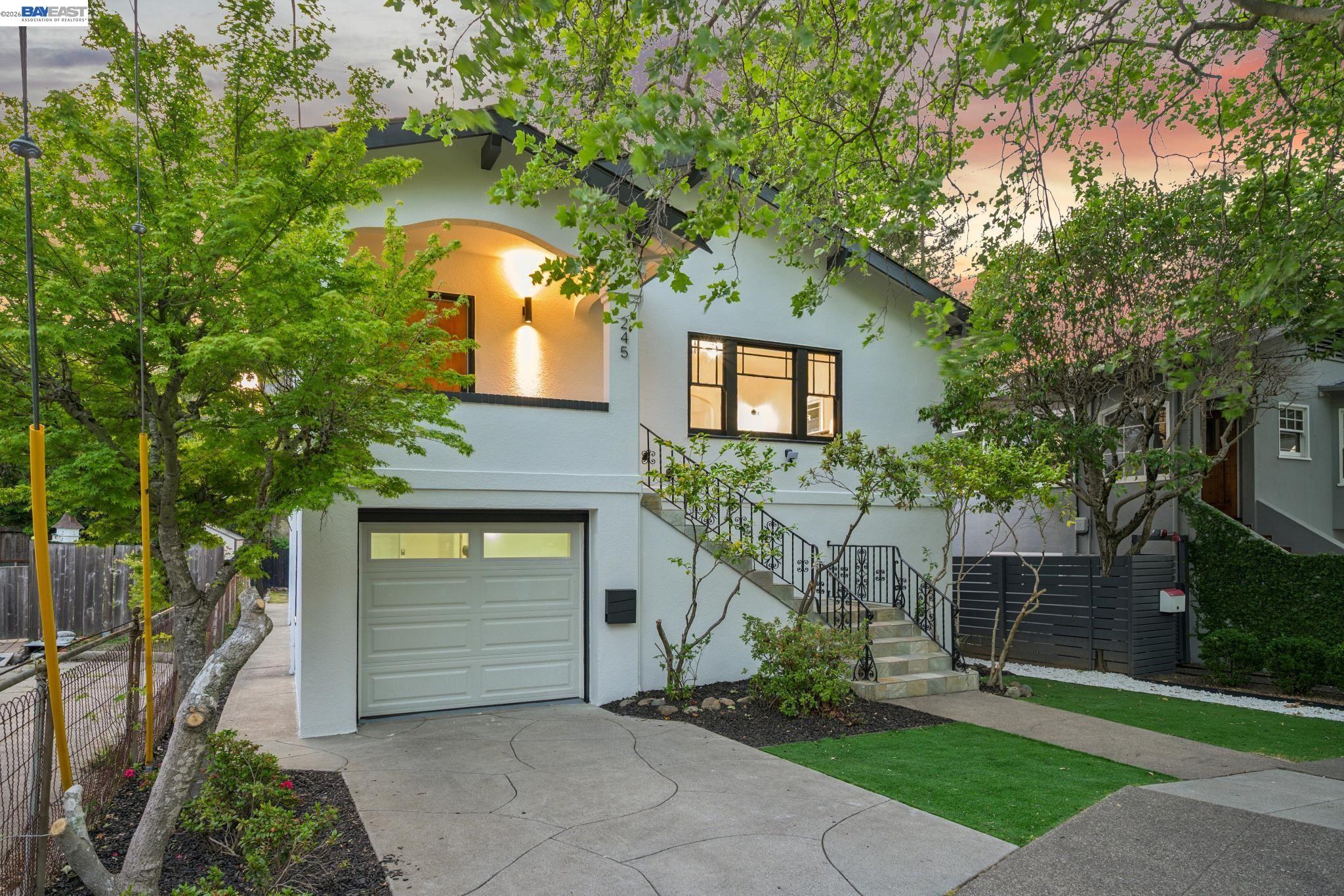 Detail Gallery Image 2 of 56 For 245 C St, San Rafael,  CA 94901 - 3 Beds | 2 Baths