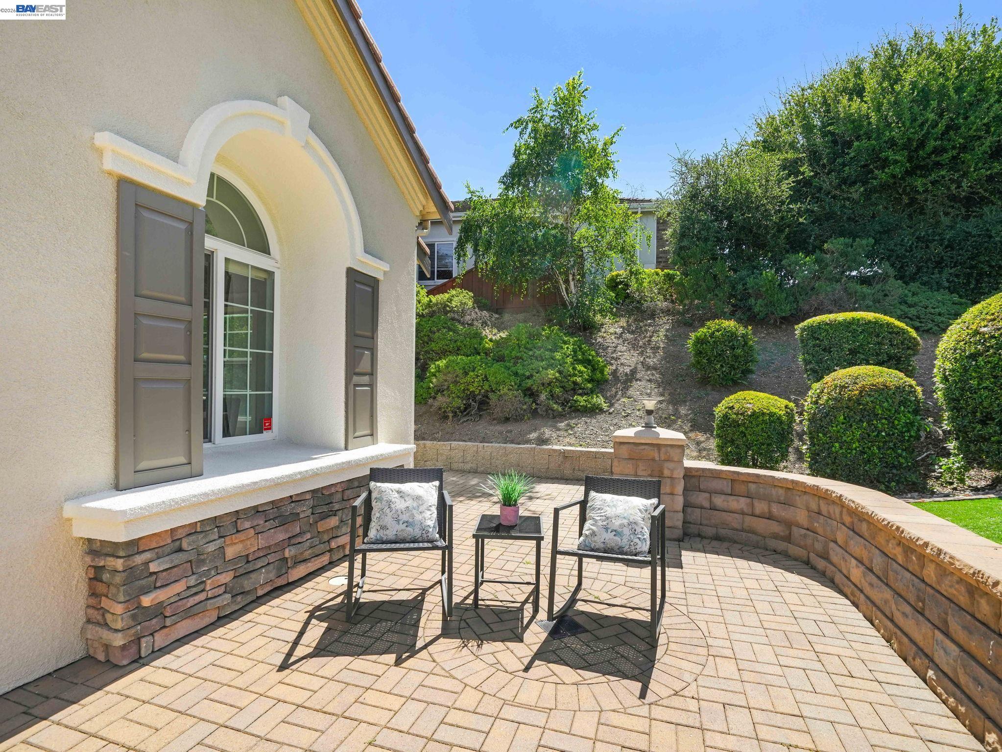 Detail Gallery Image 3 of 63 For 5038 Westside Dr, San Ramon,  CA 94583 - 5 Beds | 4/1 Baths