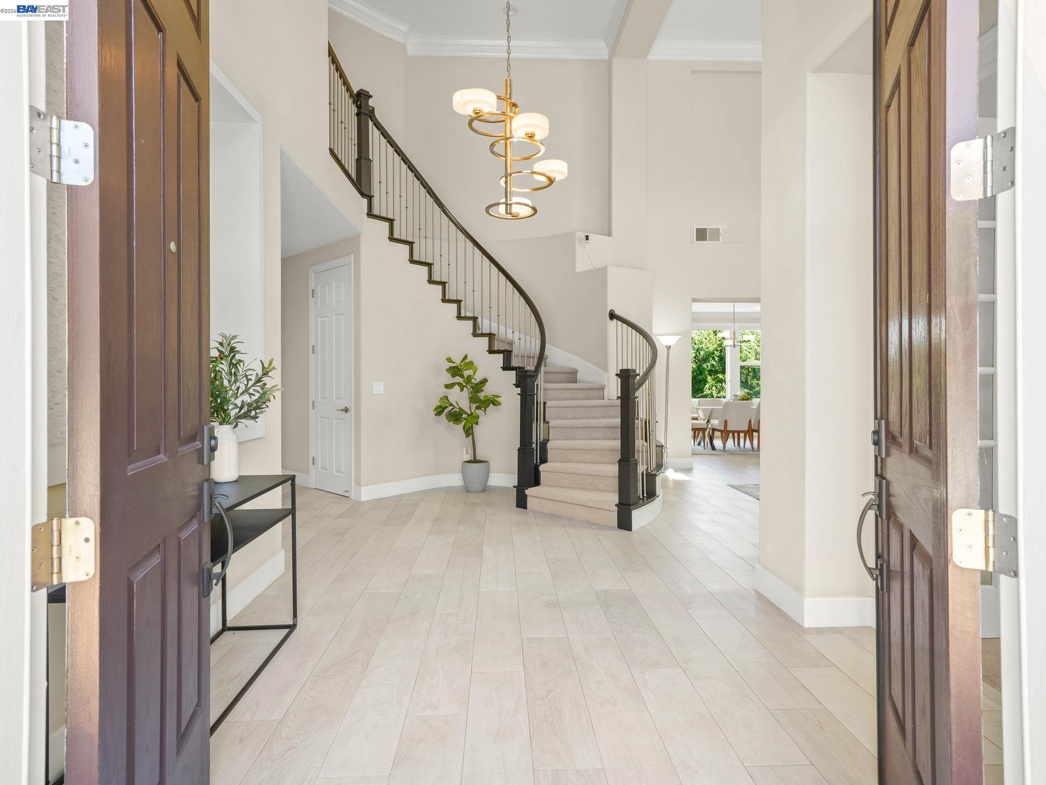 Detail Gallery Image 4 of 63 For 5038 Westside Dr, San Ramon,  CA 94583 - 5 Beds | 4/1 Baths