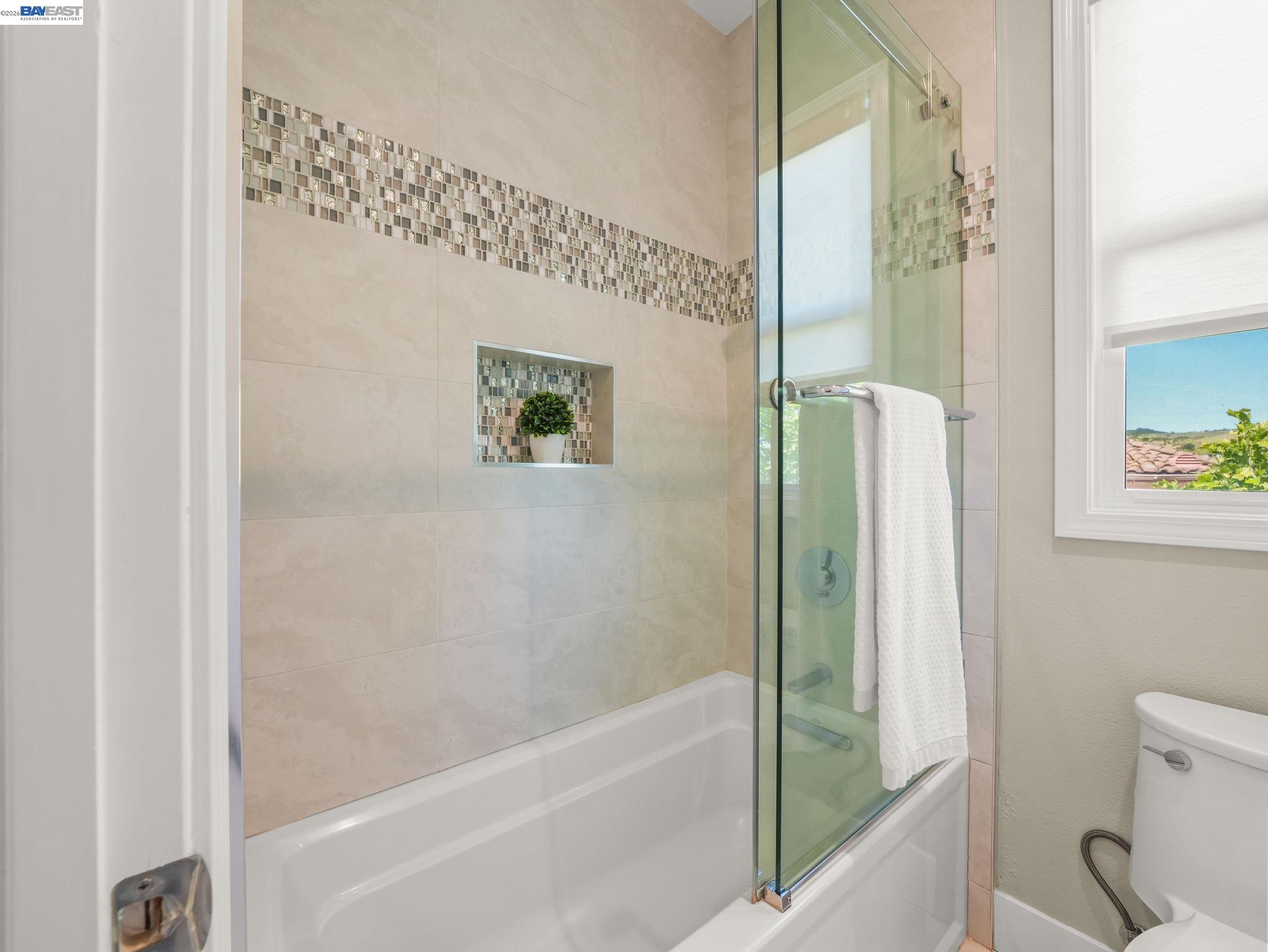 Detail Gallery Image 31 of 63 For 5038 Westside Dr, San Ramon,  CA 94583 - 5 Beds | 4/1 Baths
