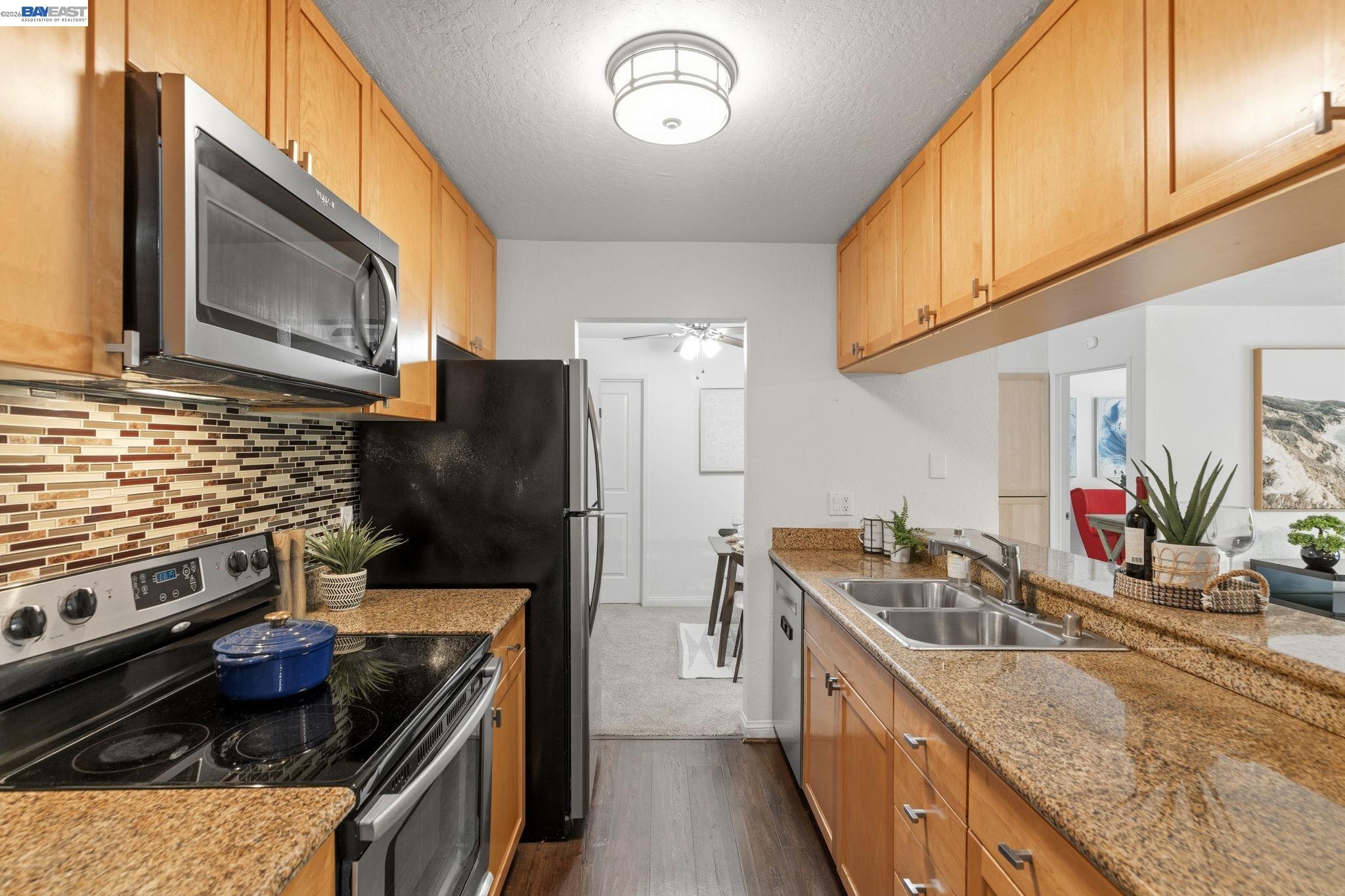 Photo #2: 41131508 Listing: Photo #2