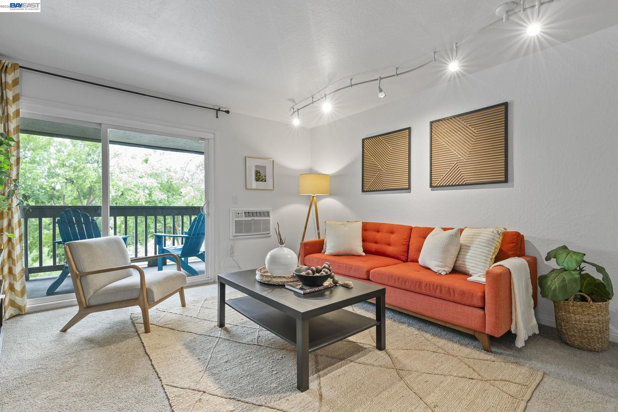 Photo #8: 41131508 Listing: Photo #8