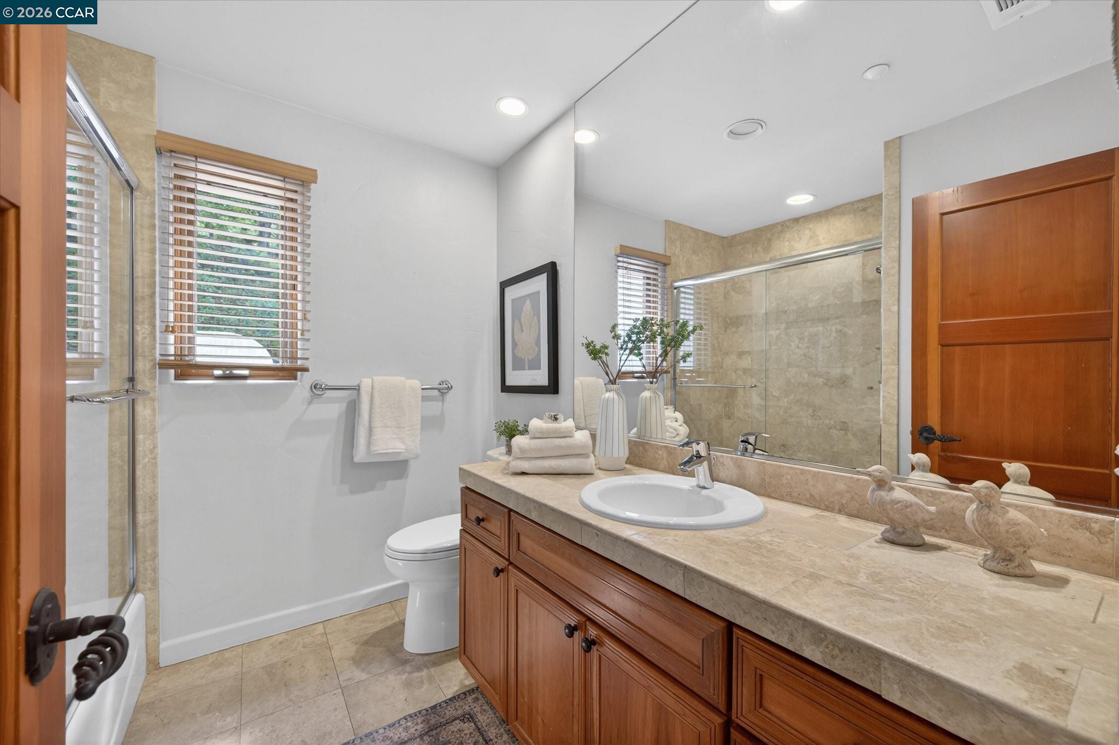 Detail Gallery Image 34 of 55 For 21 Live Oak Rd, Berkeley,  CA 94705 - 4 Beds | 3/1 Baths