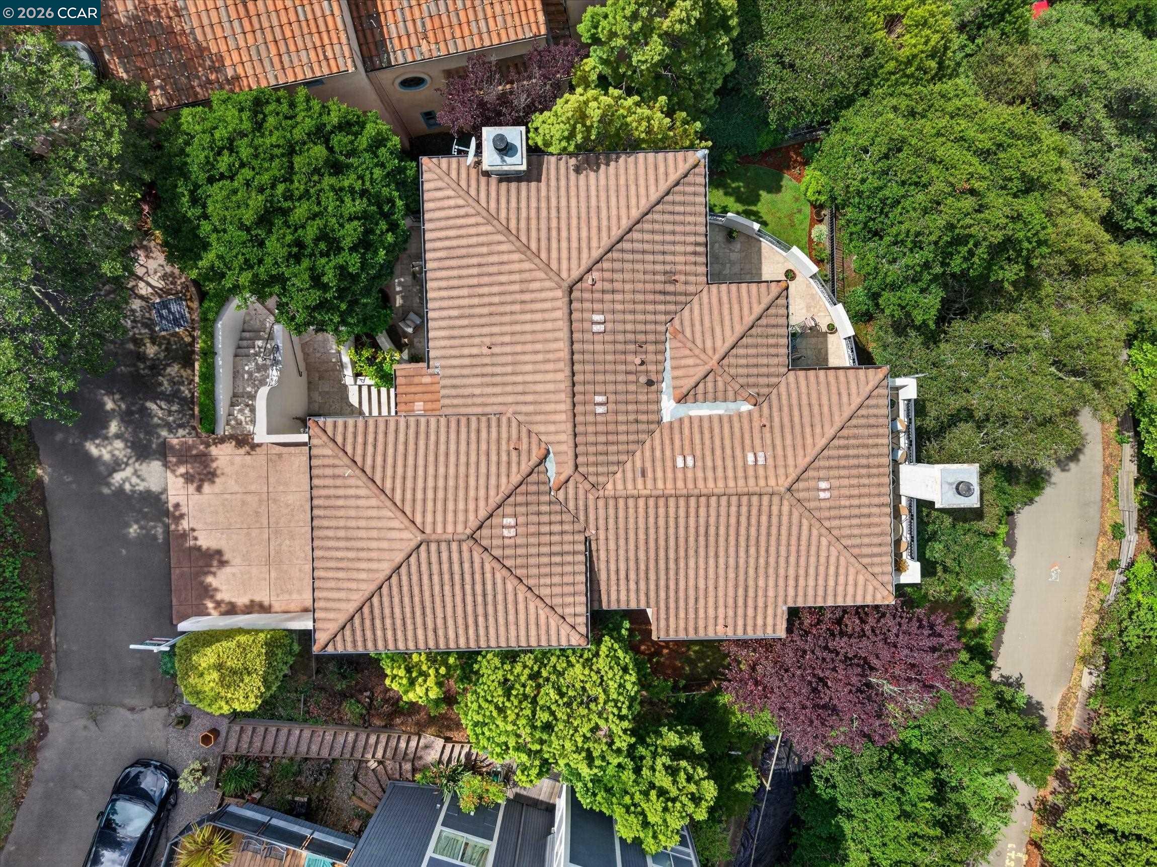 Detail Gallery Image 42 of 55 For 21 Live Oak Rd, Berkeley,  CA 94705 - 4 Beds | 3/1 Baths