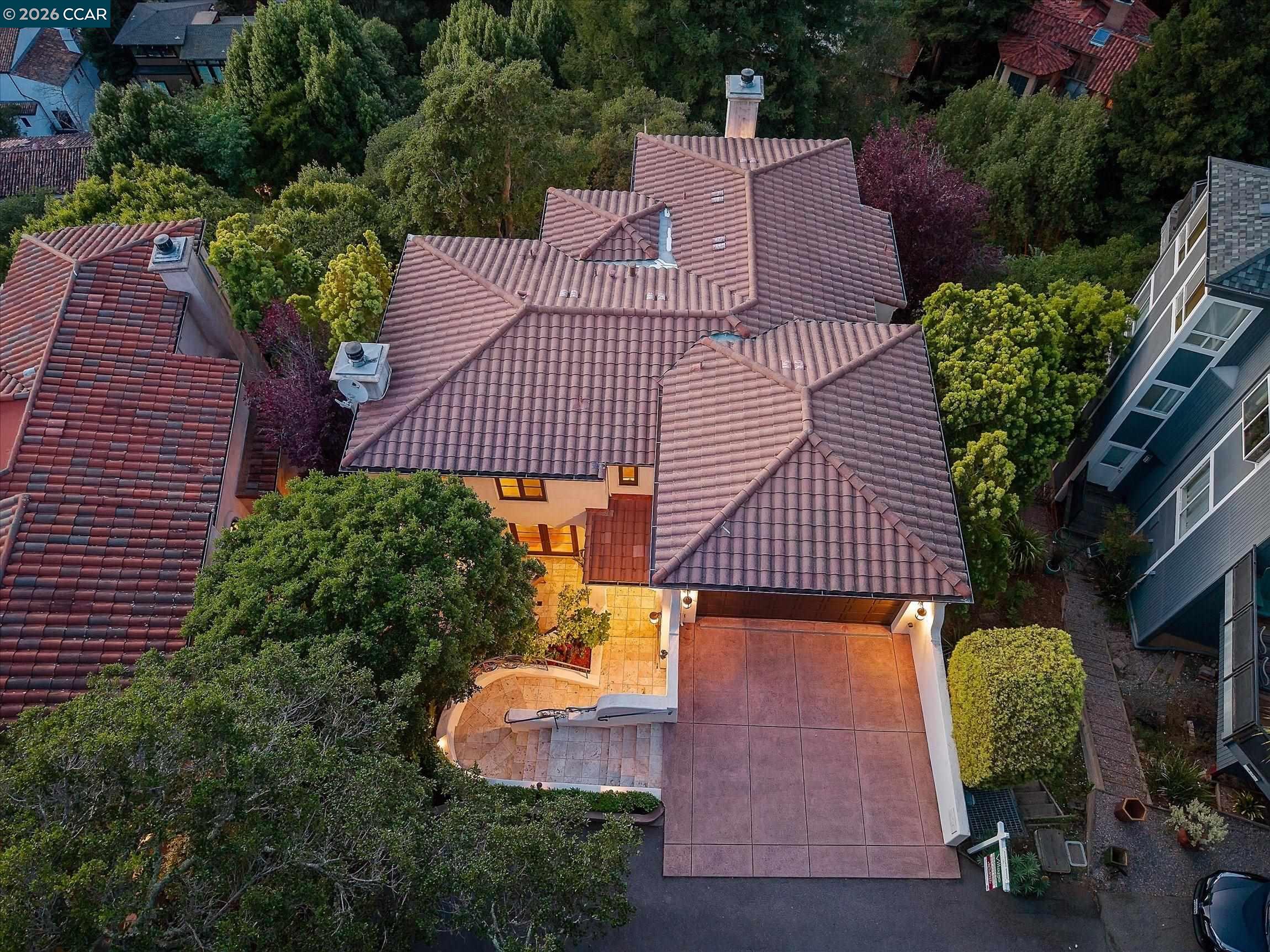 Detail Gallery Image 49 of 55 For 21 Live Oak Rd, Berkeley,  CA 94705 - 4 Beds | 3/1 Baths