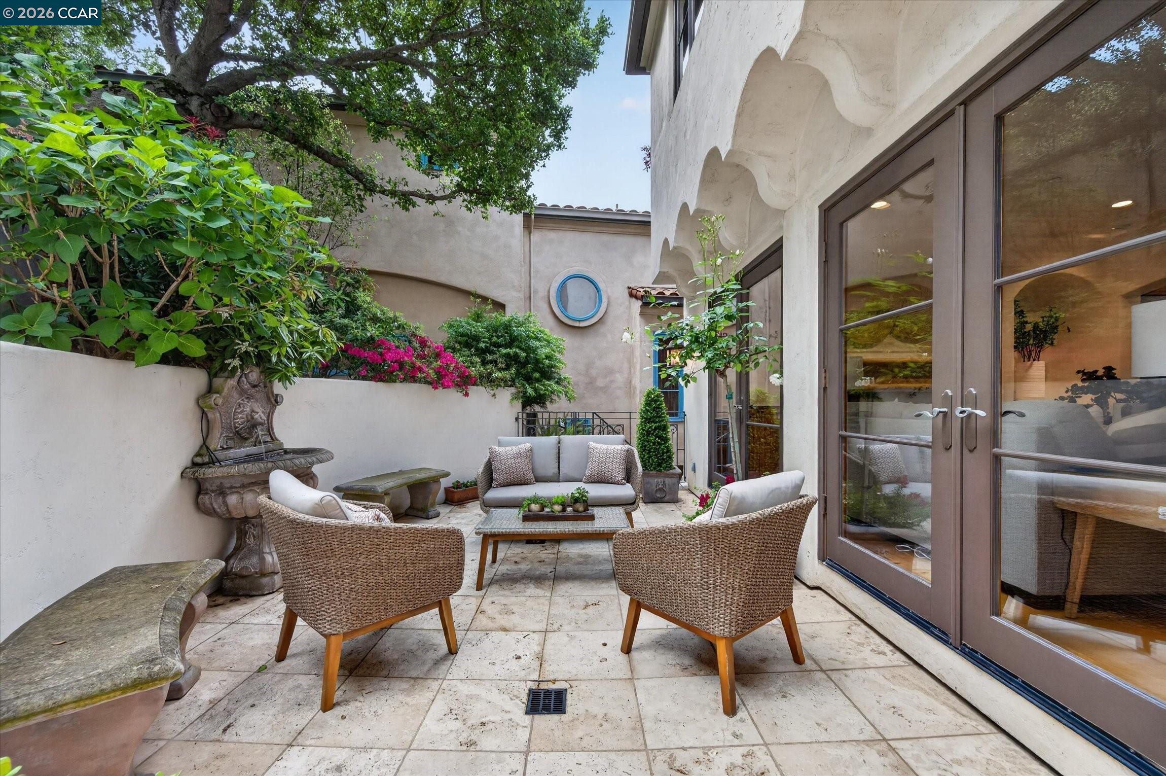 Detail Gallery Image 6 of 55 For 21 Live Oak Rd, Berkeley,  CA 94705 - 4 Beds | 3/1 Baths