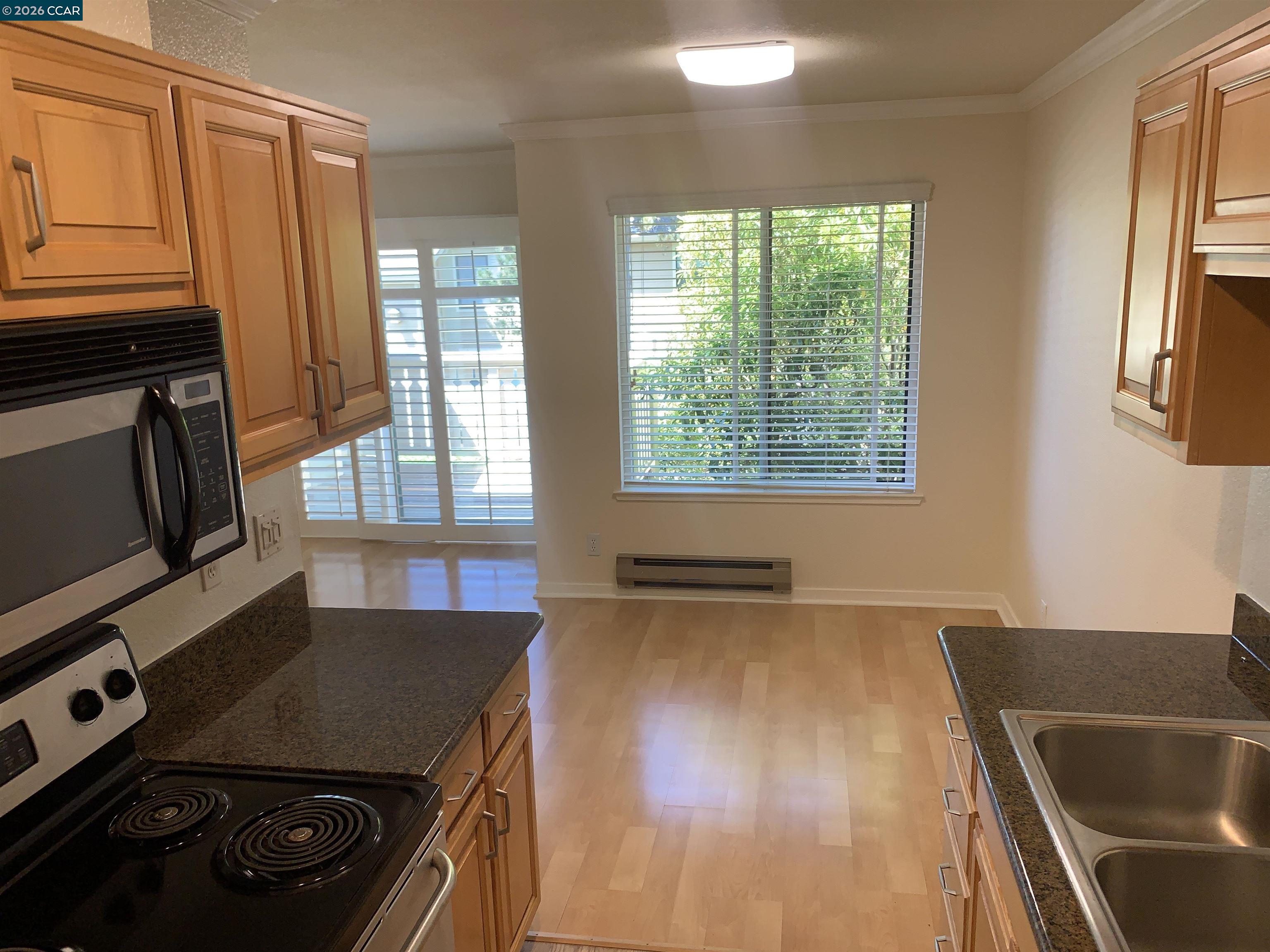 96 Lakeshore Ct, Richmond, CA, 94804