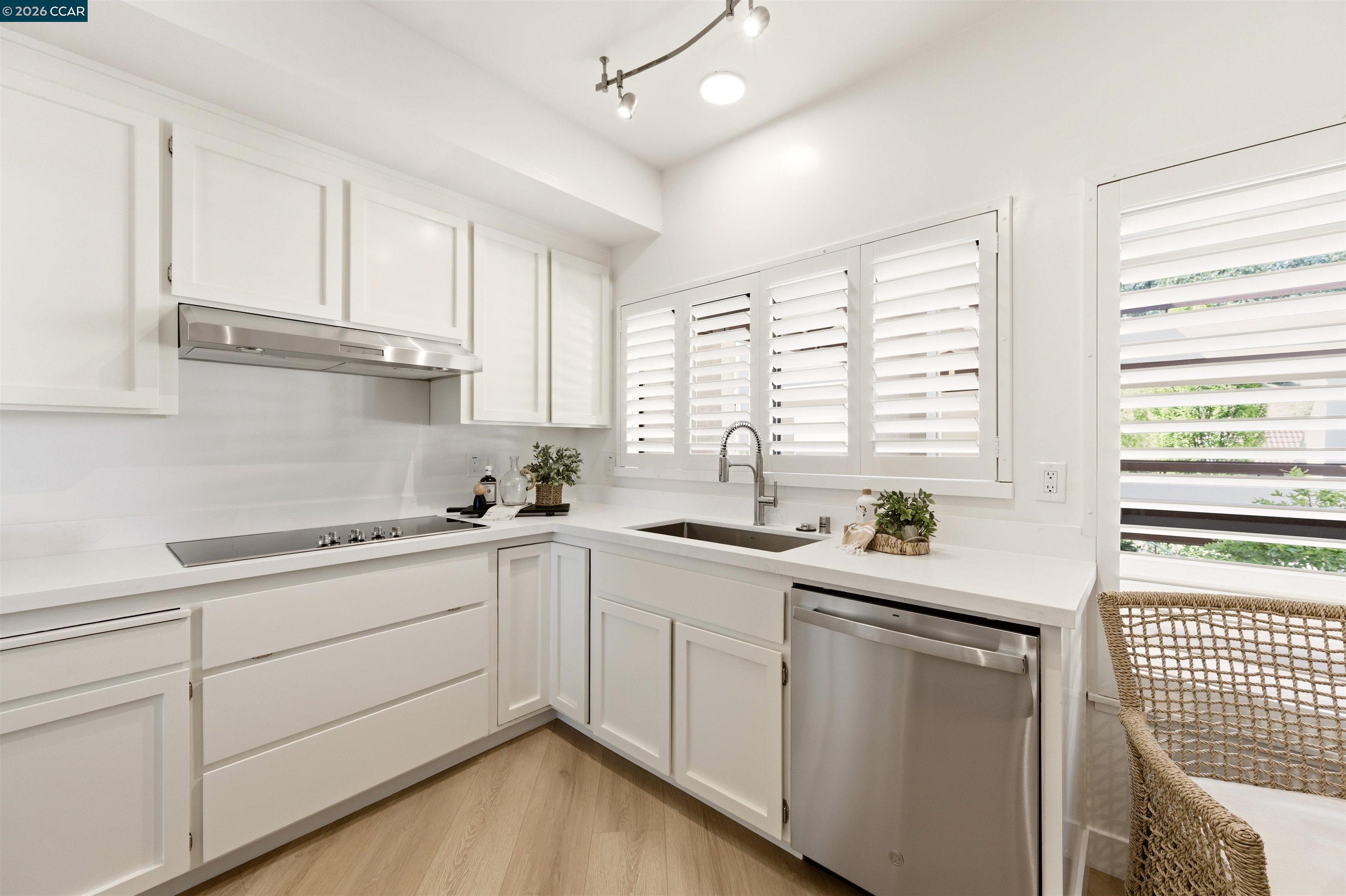 Photo #10: 41131530 Listing: Photo #10