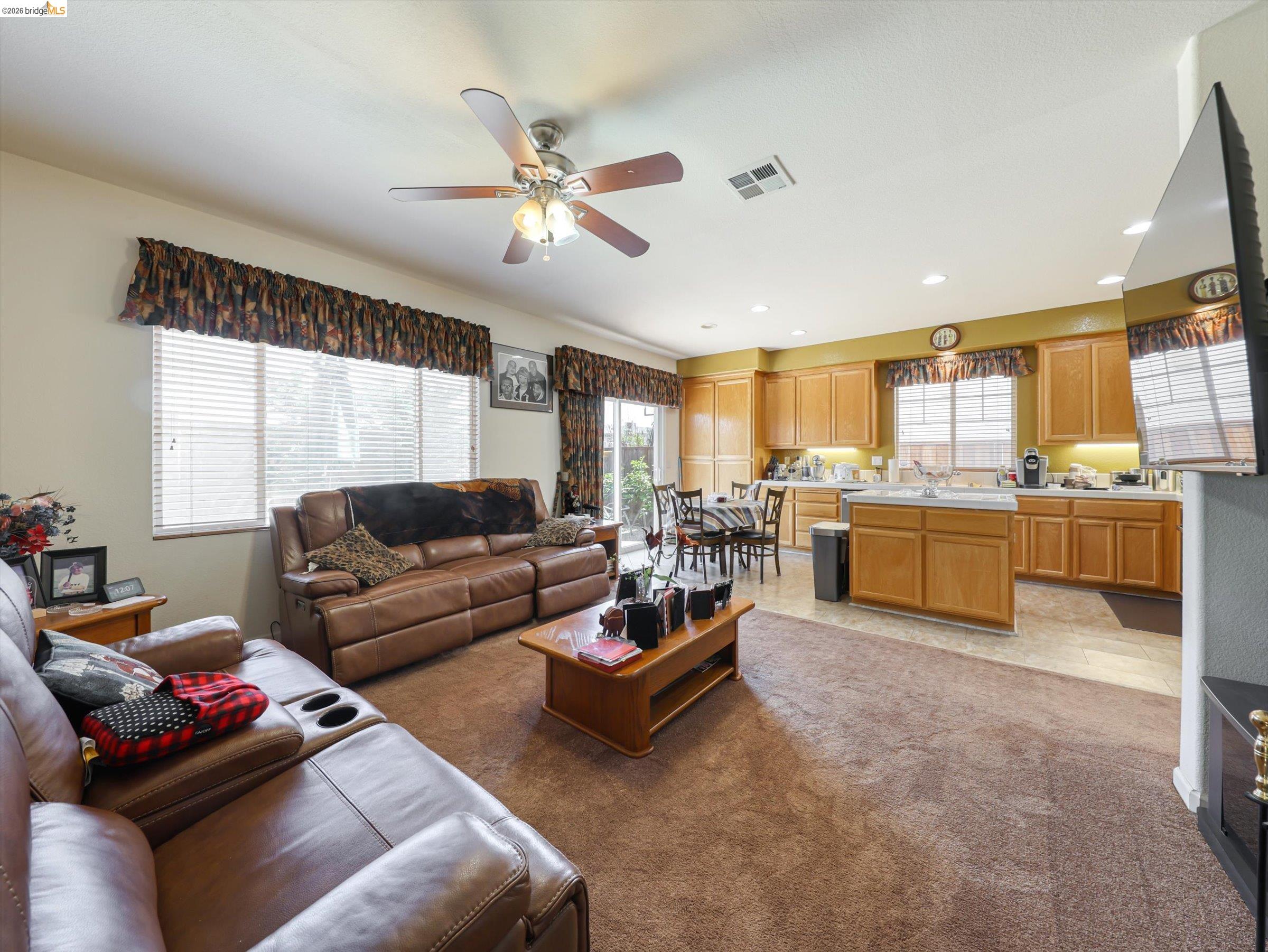 Detail Gallery Image 15 of 34 For 3436 Chaplet St, San Leandro,  CA 94577 - 3 Beds | 2/1 Baths