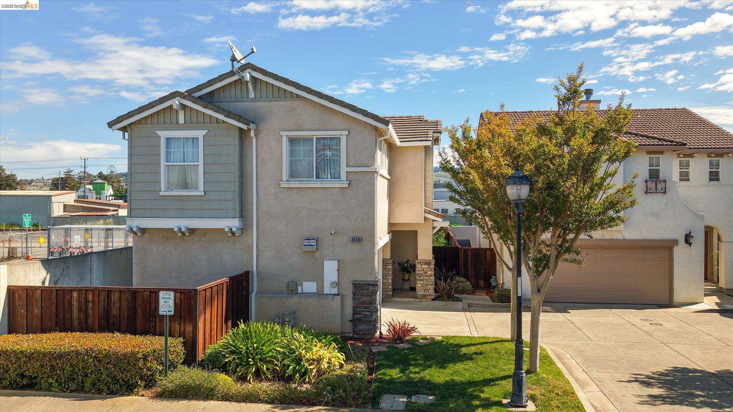 Detail Gallery Image 2 of 34 For 3436 Chaplet St, San Leandro,  CA 94577 - 3 Beds | 2/1 Baths