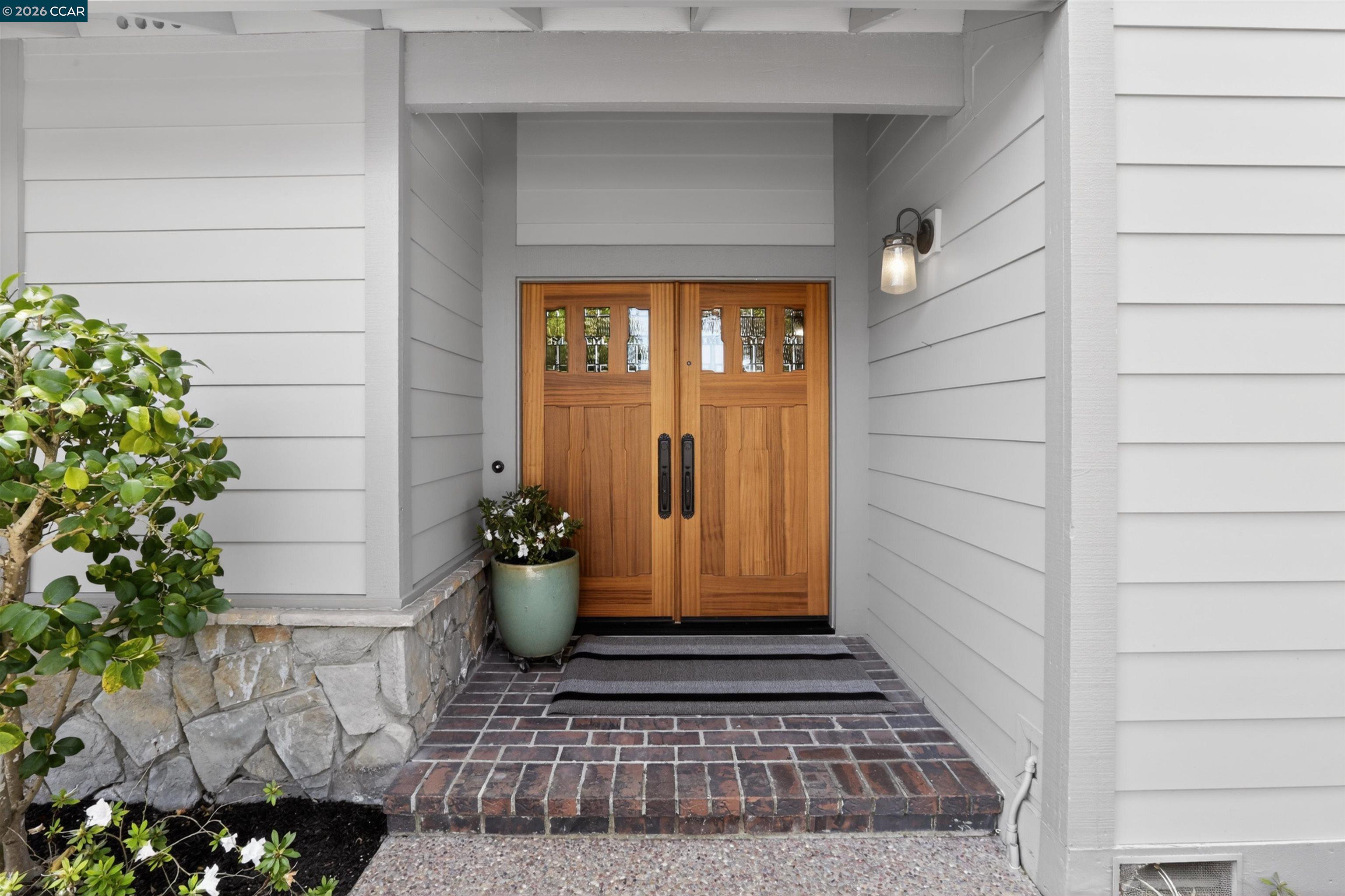 Detail Gallery Image 2 of 46 For 22 Williams Dr, Moraga,  CA 94556 - 5 Beds | 3 Baths