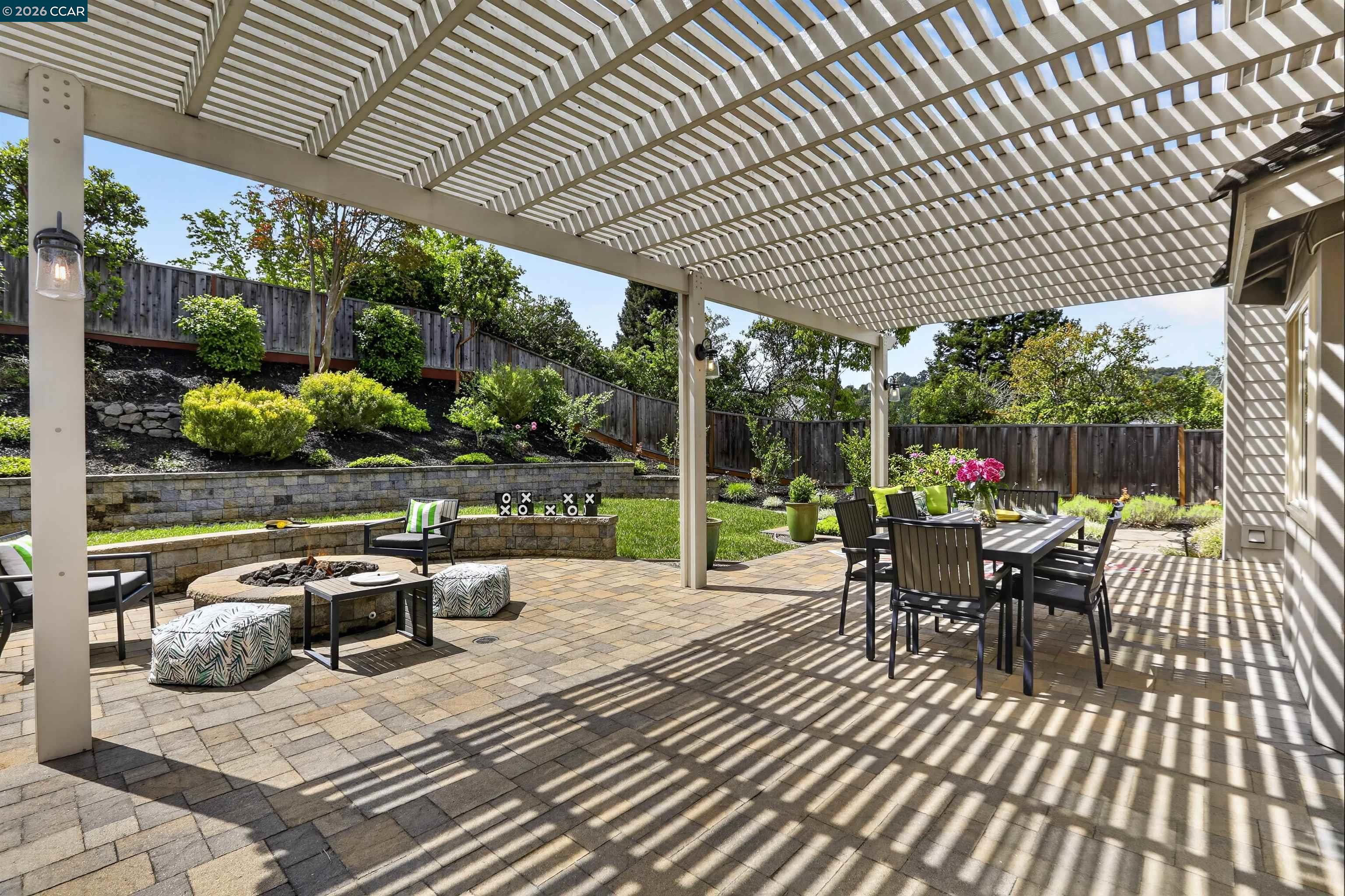 Detail Gallery Image 13 of 46 For 22 Williams Dr, Moraga,  CA 94556 - 5 Beds | 3 Baths