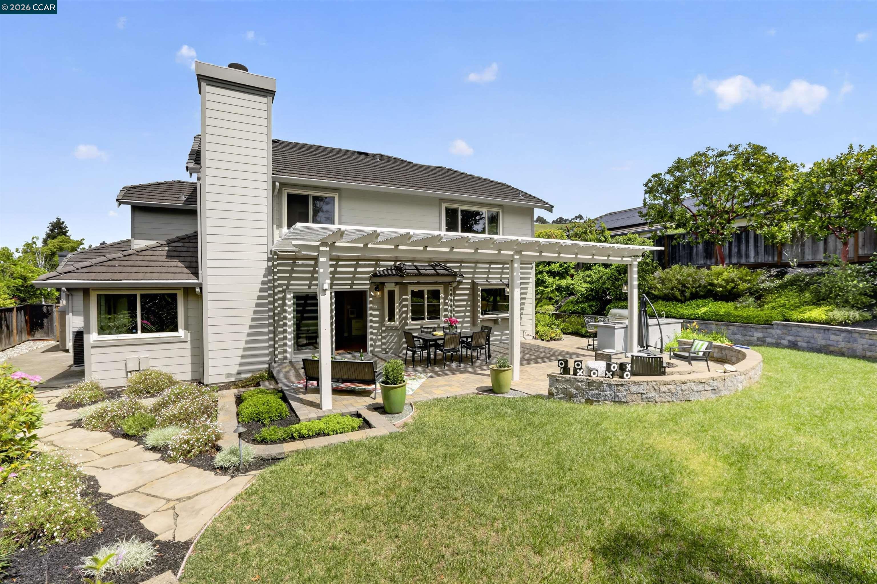 Detail Gallery Image 17 of 46 For 22 Williams Dr, Moraga,  CA 94556 - 5 Beds | 3 Baths