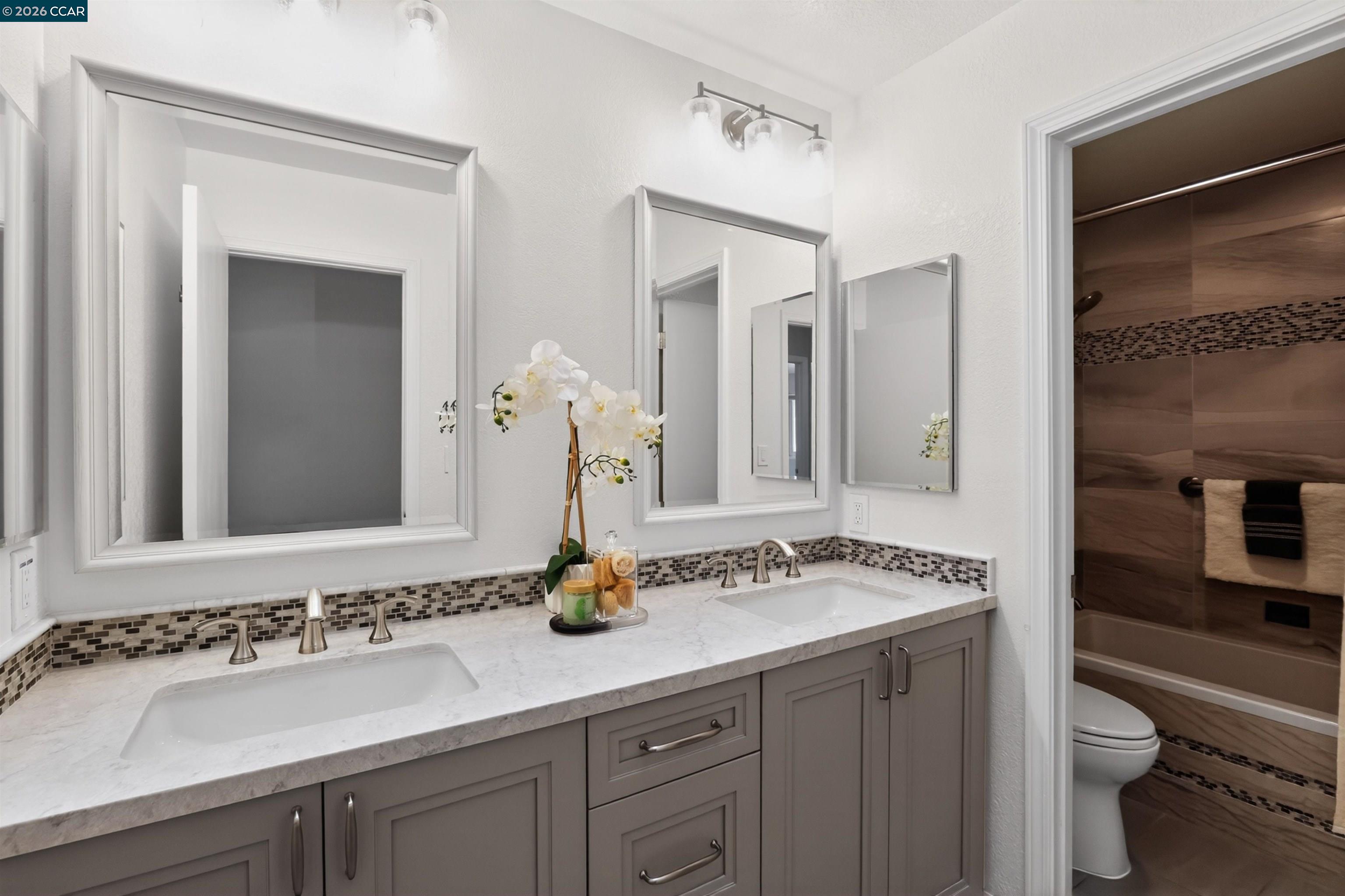 Detail Gallery Image 23 of 46 For 22 Williams Dr, Moraga,  CA 94556 - 5 Beds | 3 Baths