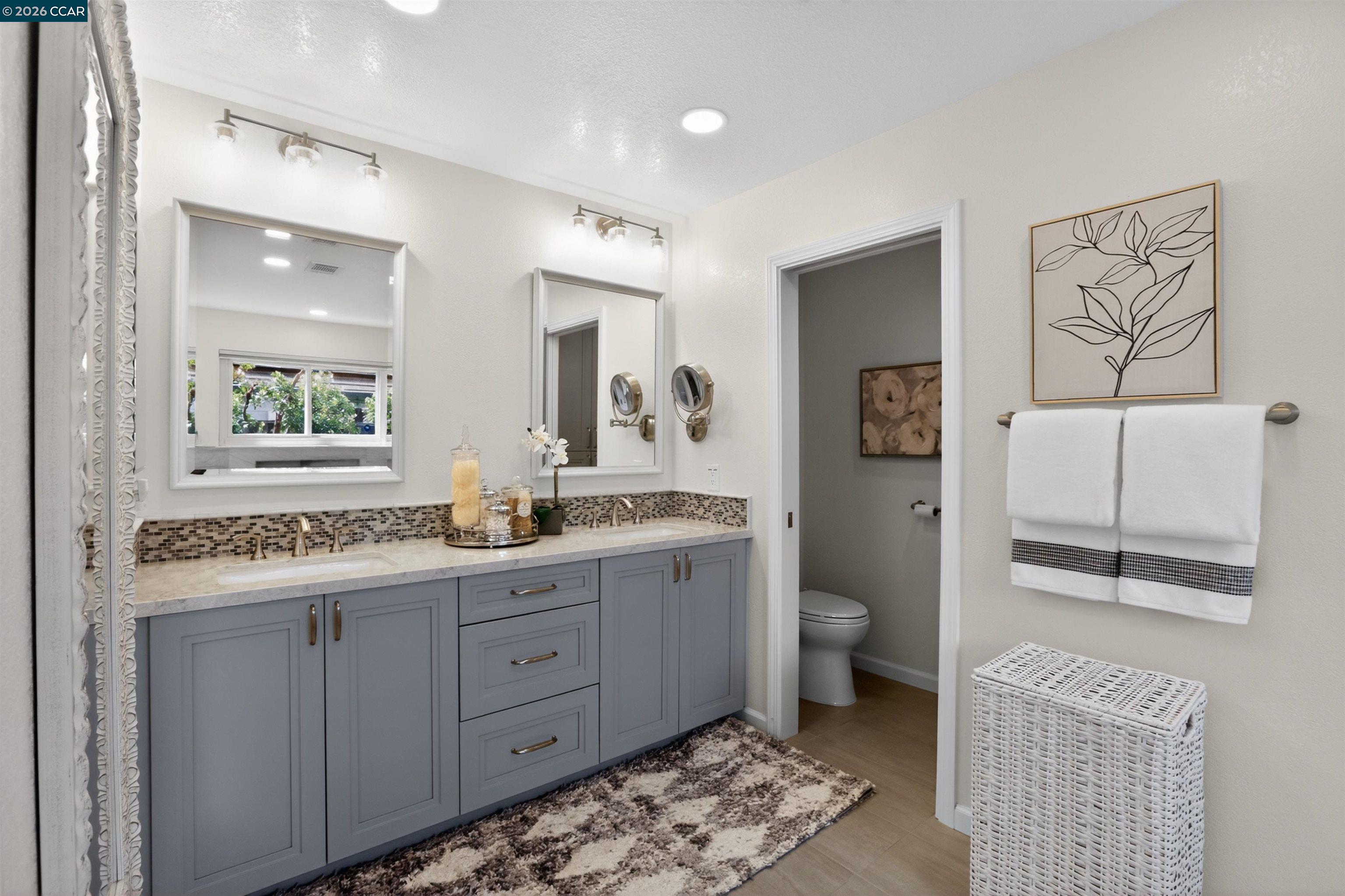 Detail Gallery Image 33 of 46 For 22 Williams Dr, Moraga,  CA 94556 - 5 Beds | 3 Baths