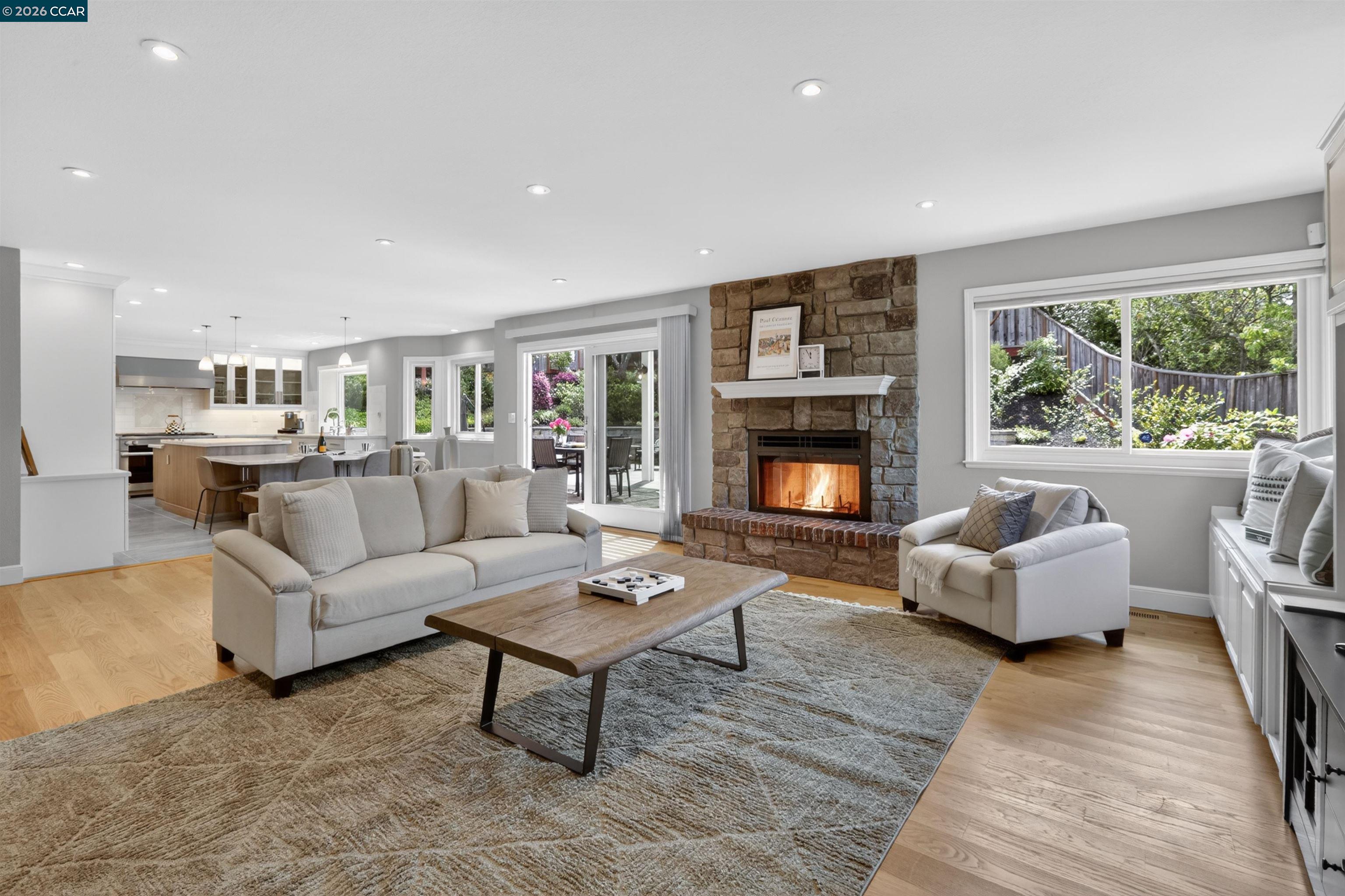 Detail Gallery Image 5 of 46 For 22 Williams Dr, Moraga,  CA 94556 - 5 Beds | 3 Baths