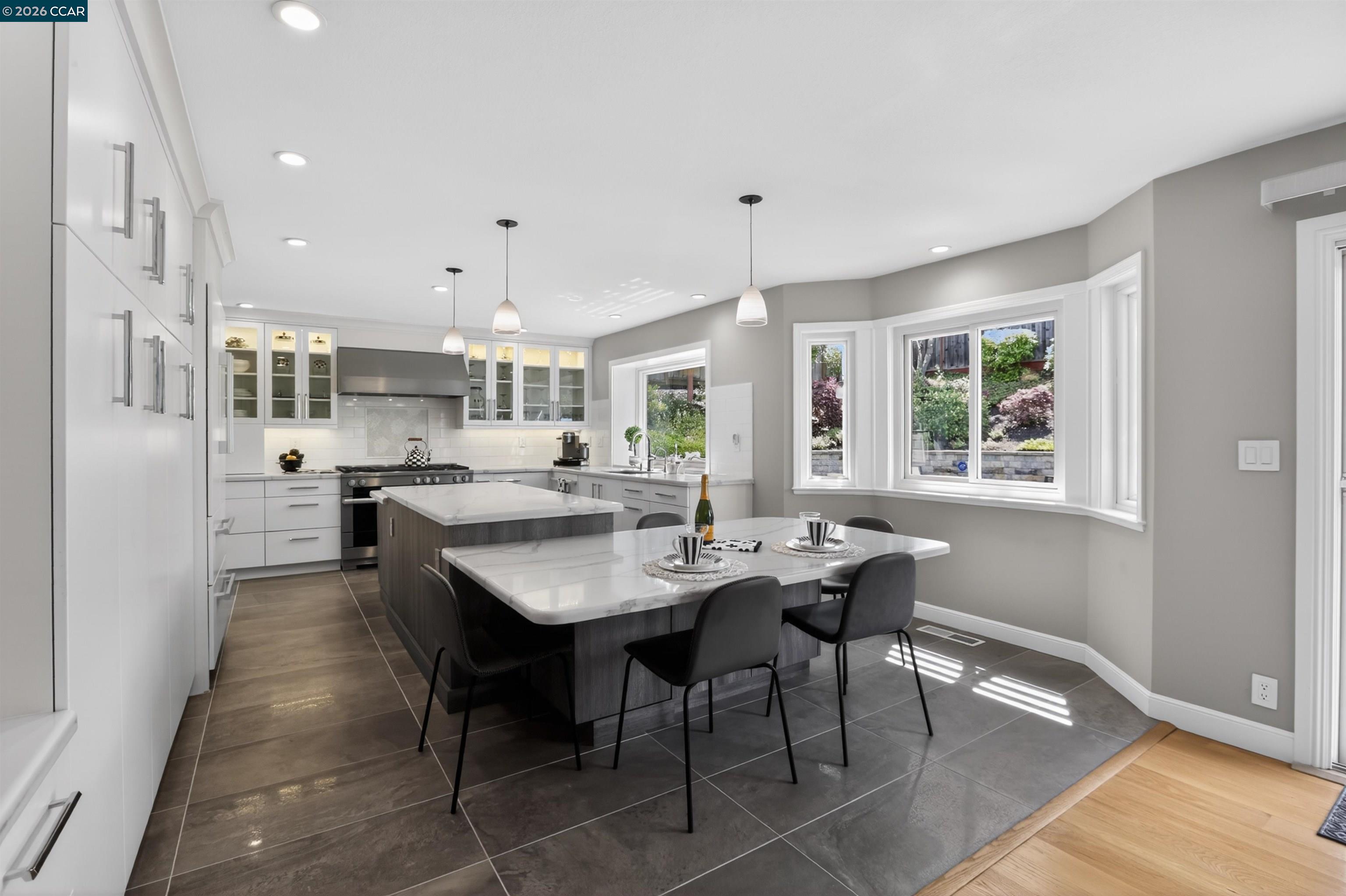 Detail Gallery Image 7 of 46 For 22 Williams Dr, Moraga,  CA 94556 - 5 Beds | 3 Baths