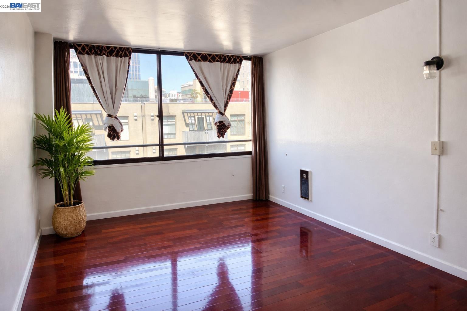 Photo #7: 41131537 Listing: Photo #7