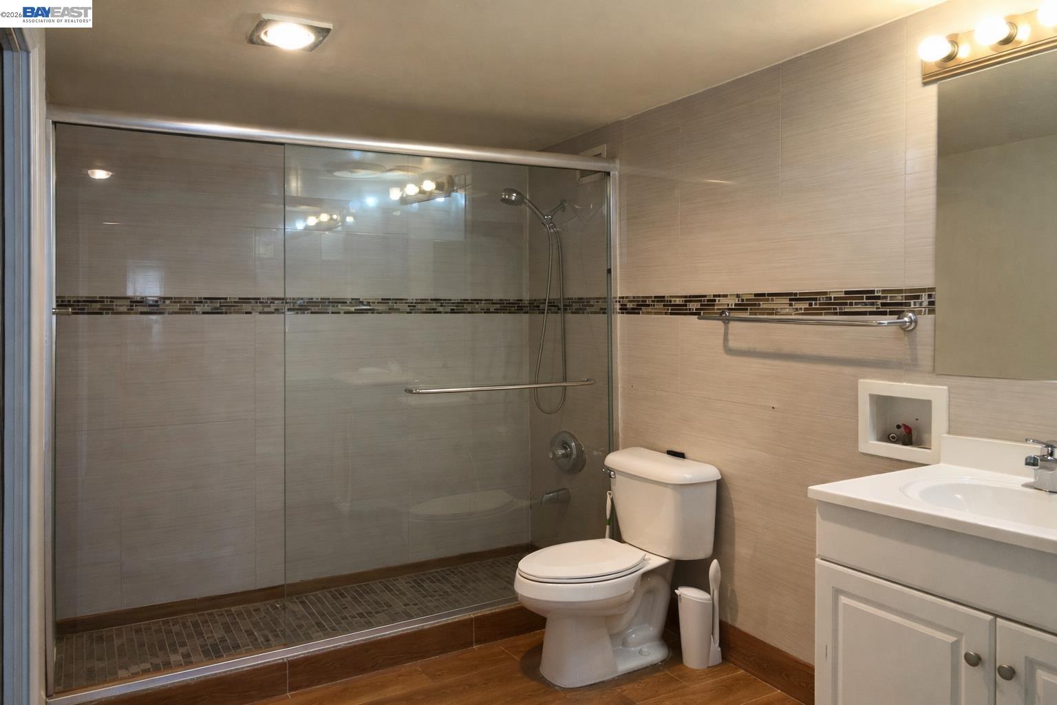 Photo #10: 41131537 Listing: Photo #10