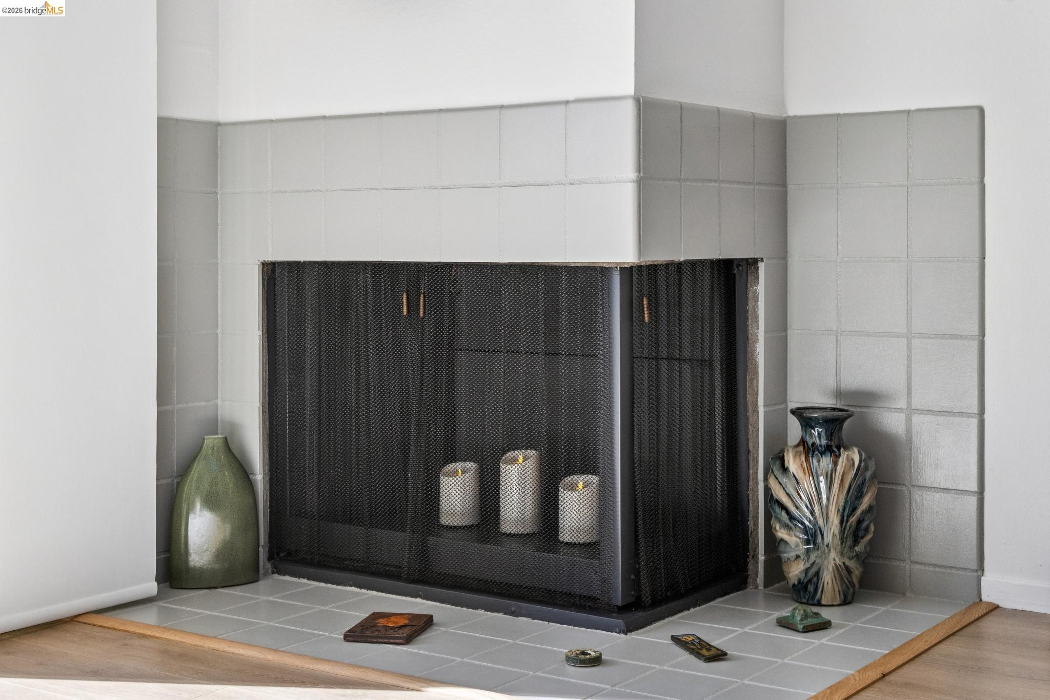 Detail Gallery Image 11 of 41 For 45 Corte Real #1,  Larkspur,  CA 94904 - 2 Beds | 1/1 Baths