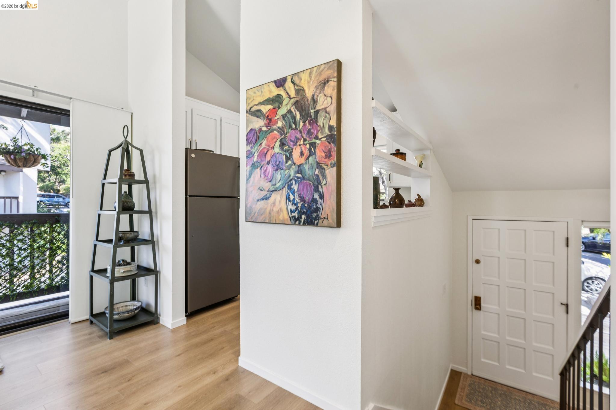 Detail Gallery Image 13 of 41 For 45 Corte Real #1,  Larkspur,  CA 94904 - 2 Beds | 1/1 Baths