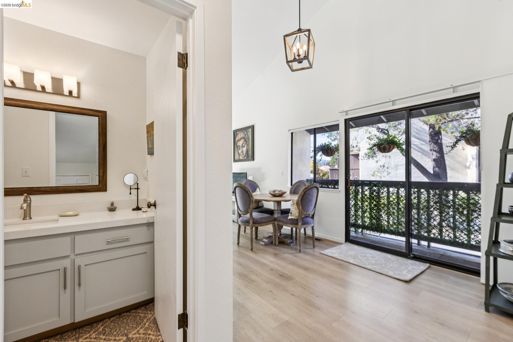 Detail Gallery Image 18 of 41 For 45 Corte Real #1,  Larkspur,  CA 94904 - 2 Beds | 1/1 Baths