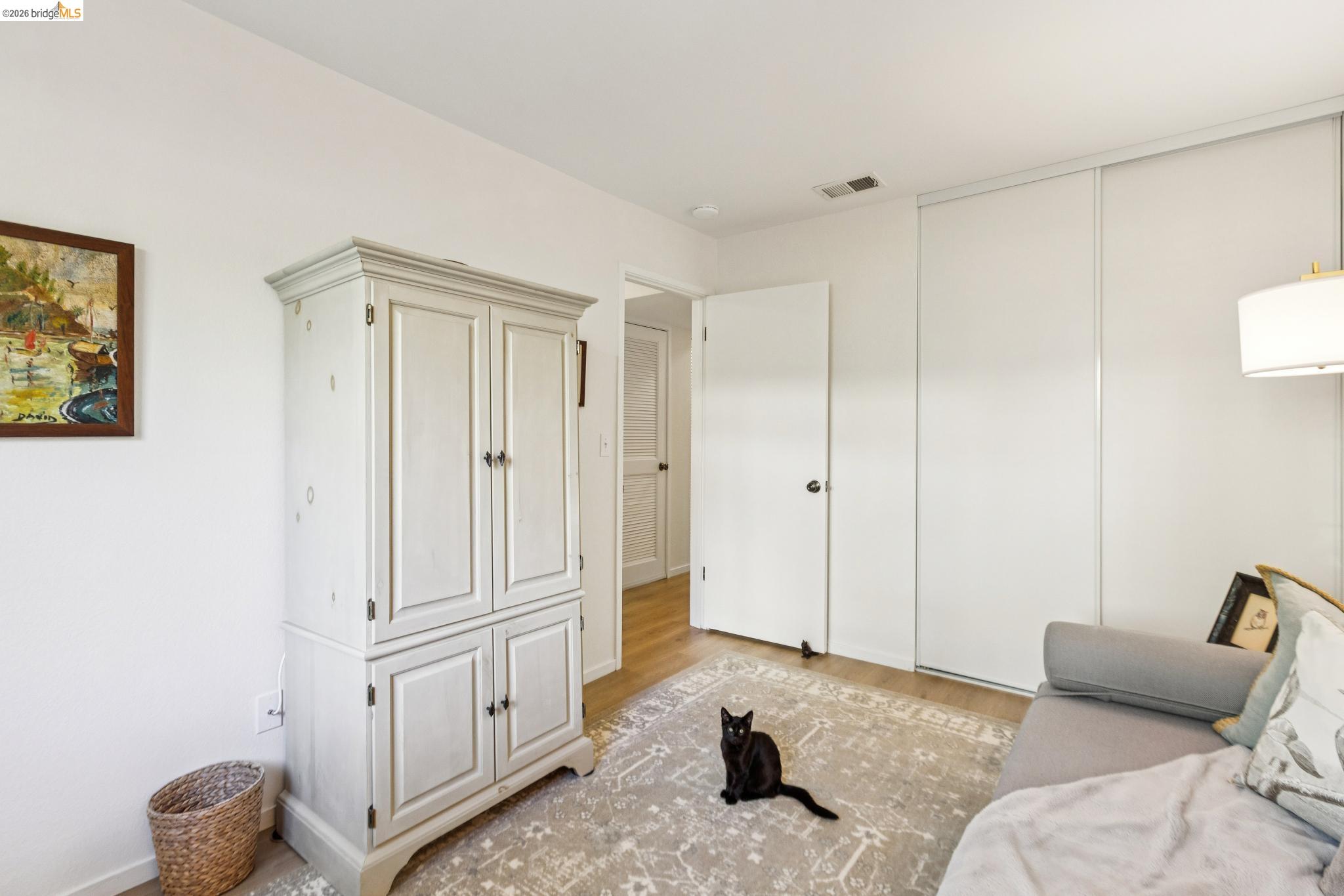 Detail Gallery Image 28 of 41 For 45 Corte Real #1,  Larkspur,  CA 94904 - 2 Beds | 1/1 Baths