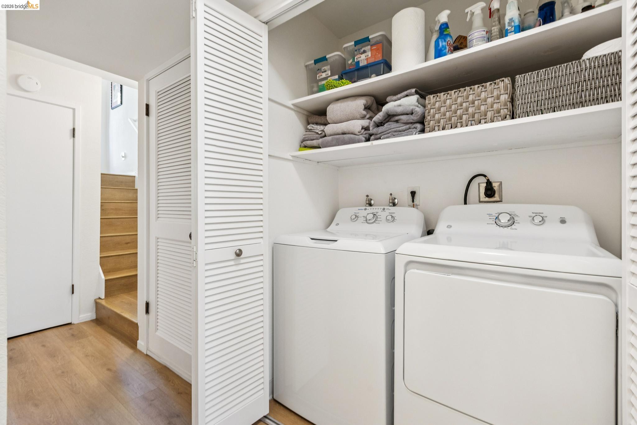 Detail Gallery Image 32 of 41 For 45 Corte Real #1,  Larkspur,  CA 94904 - 2 Beds | 1/1 Baths