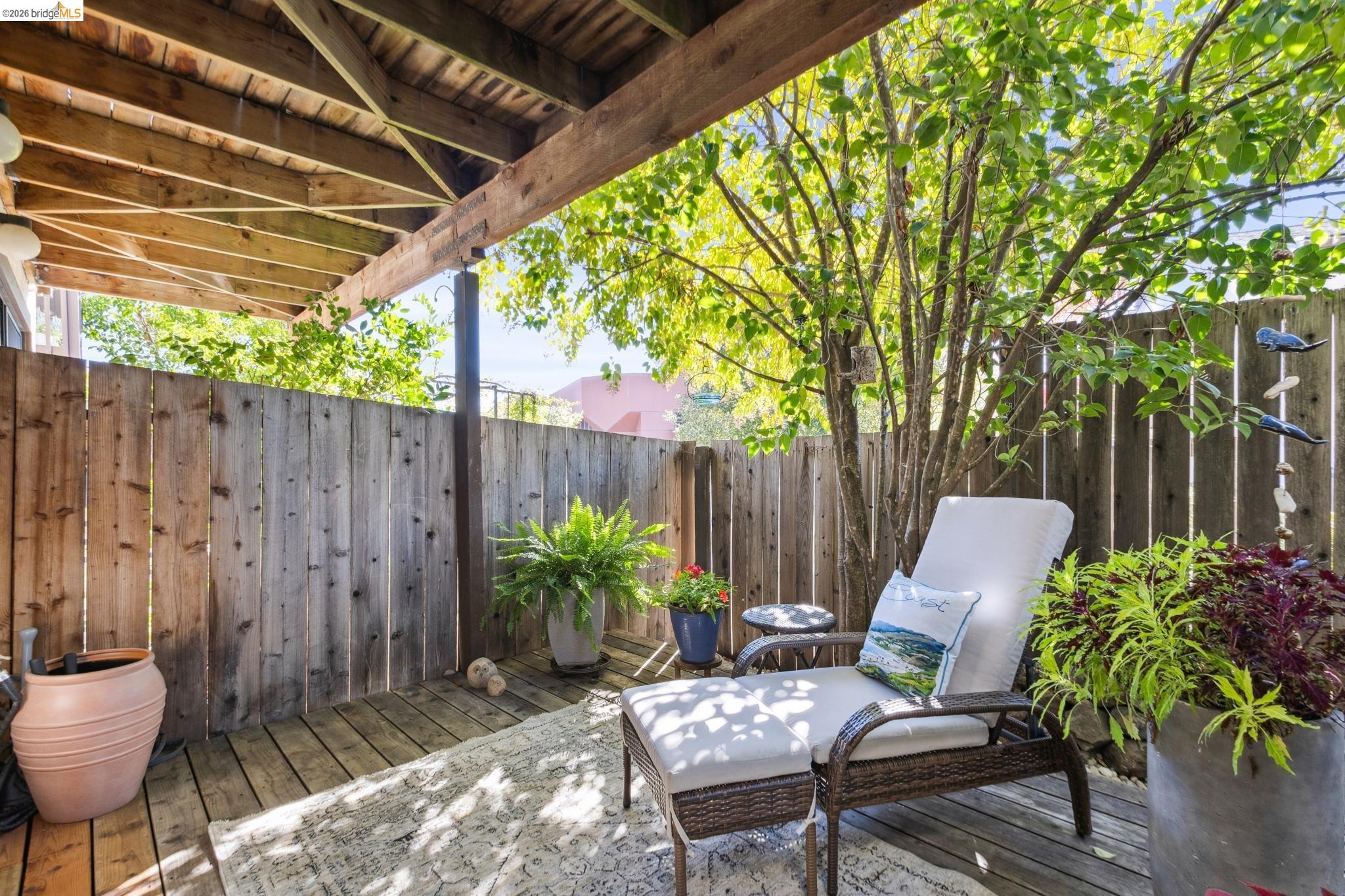 Detail Gallery Image 33 of 41 For 45 Corte Real #1,  Larkspur,  CA 94904 - 2 Beds | 1/1 Baths