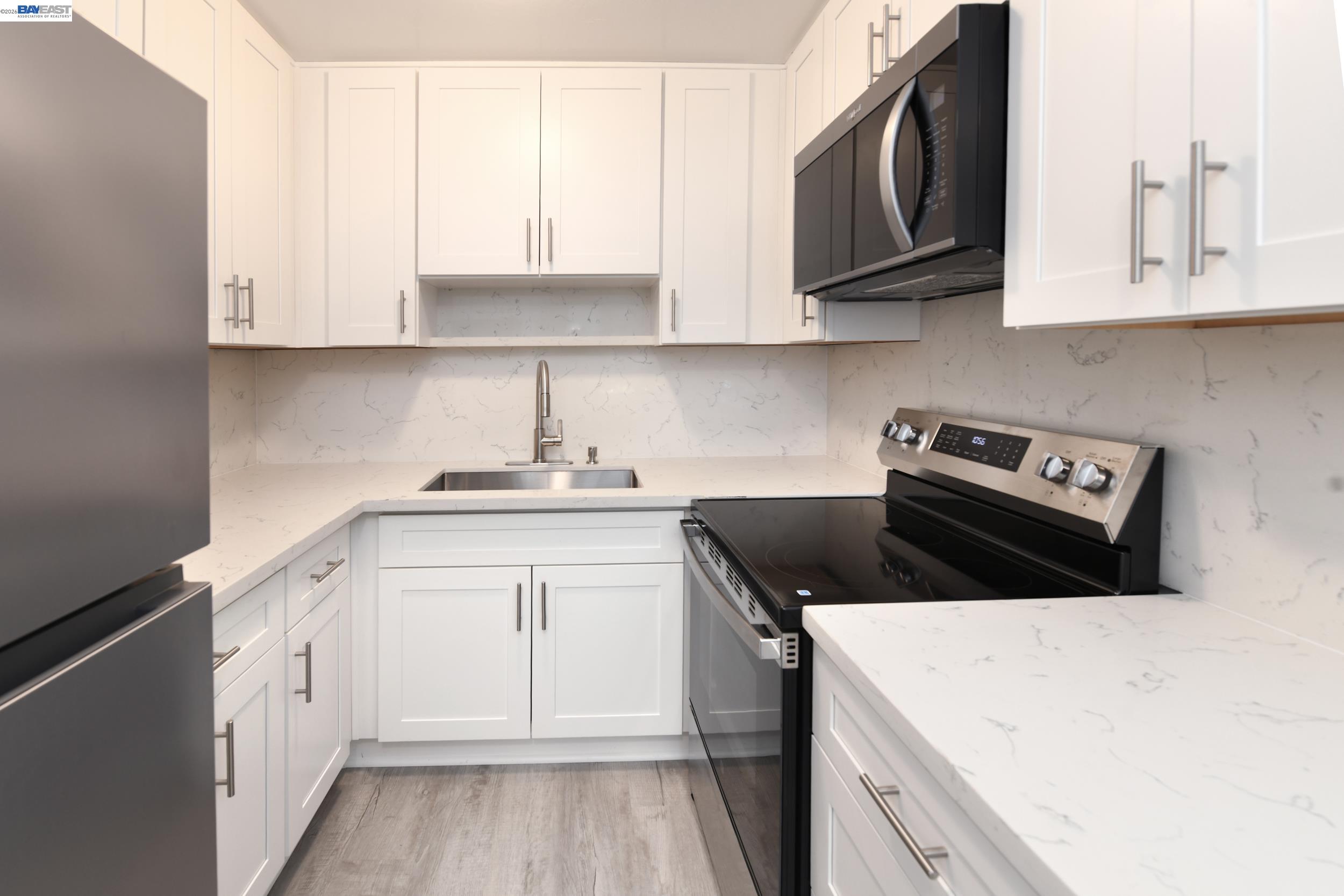 Detail Gallery Image 5 of 18 For 1720 Hearst Ave, Berkeley,  CA 94703 - – Beds | – Baths