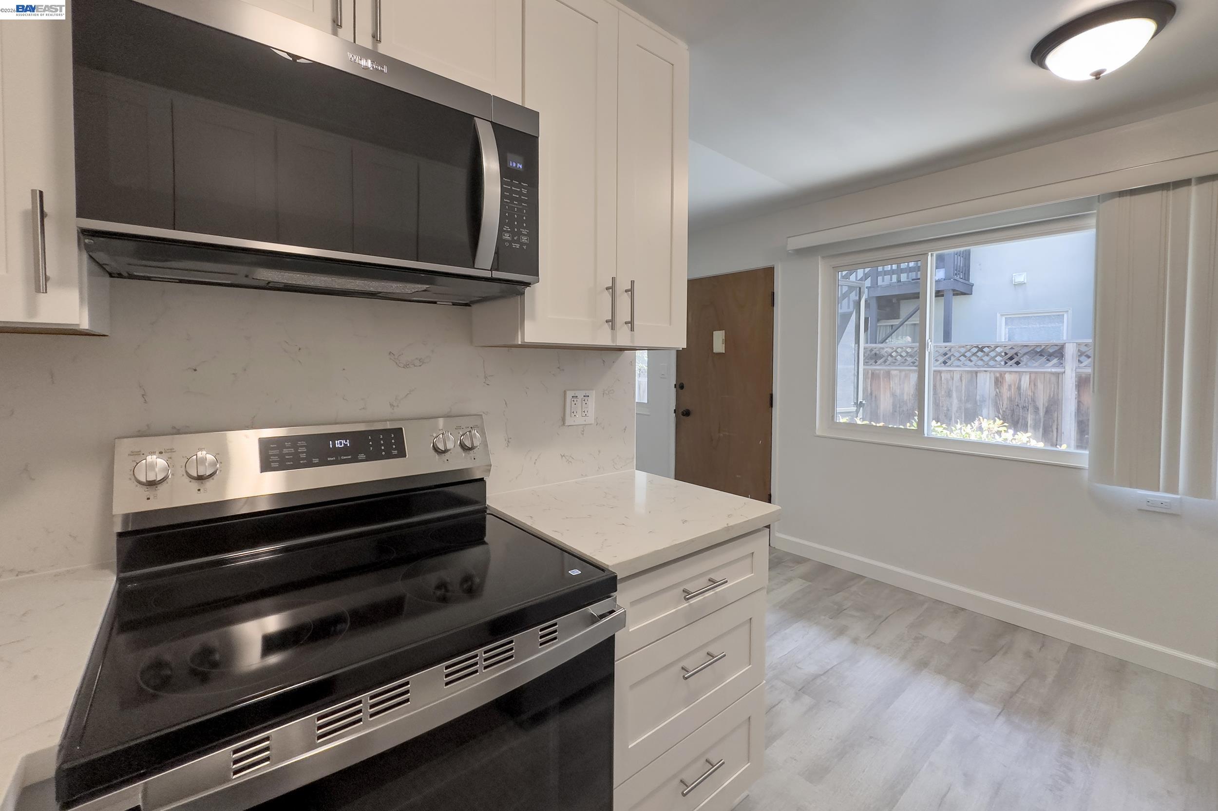 Detail Gallery Image 6 of 18 For 1720 Hearst Ave, Berkeley,  CA 94703 - – Beds | – Baths