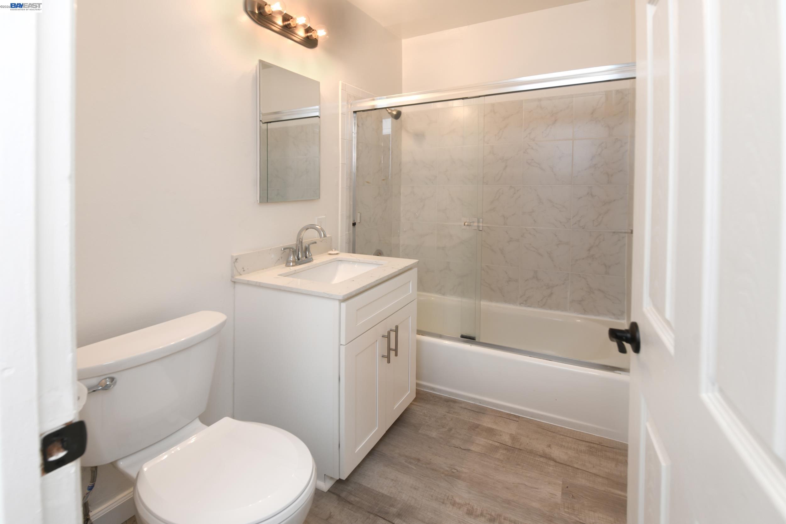 Detail Gallery Image 9 of 18 For 1720 Hearst Ave, Berkeley,  CA 94703 - – Beds | – Baths