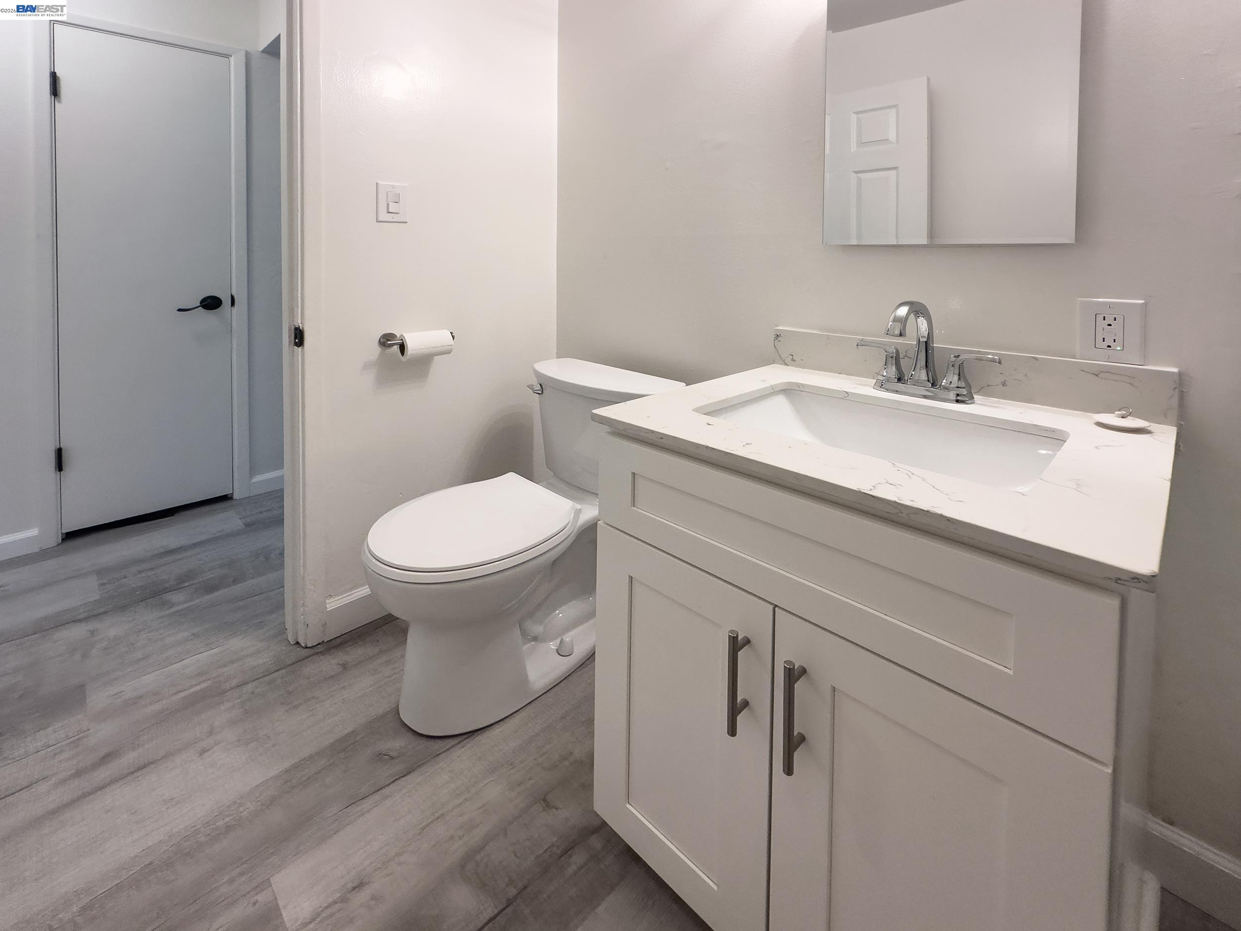 Detail Gallery Image 10 of 18 For 1720 Hearst Ave, Berkeley,  CA 94703 - – Beds | – Baths