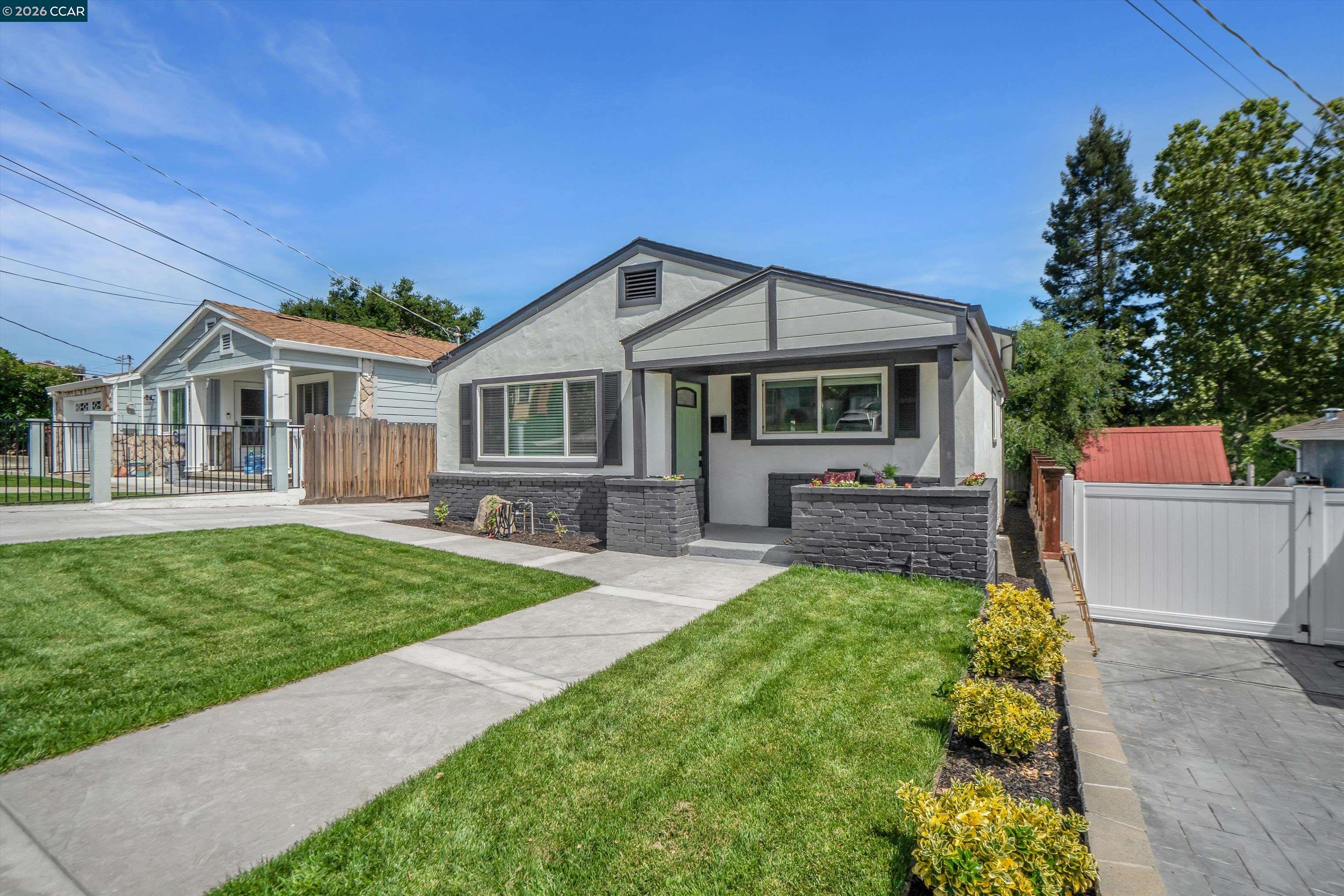 2131 Pomona Ave, Martinez CA 94553 — photo 31