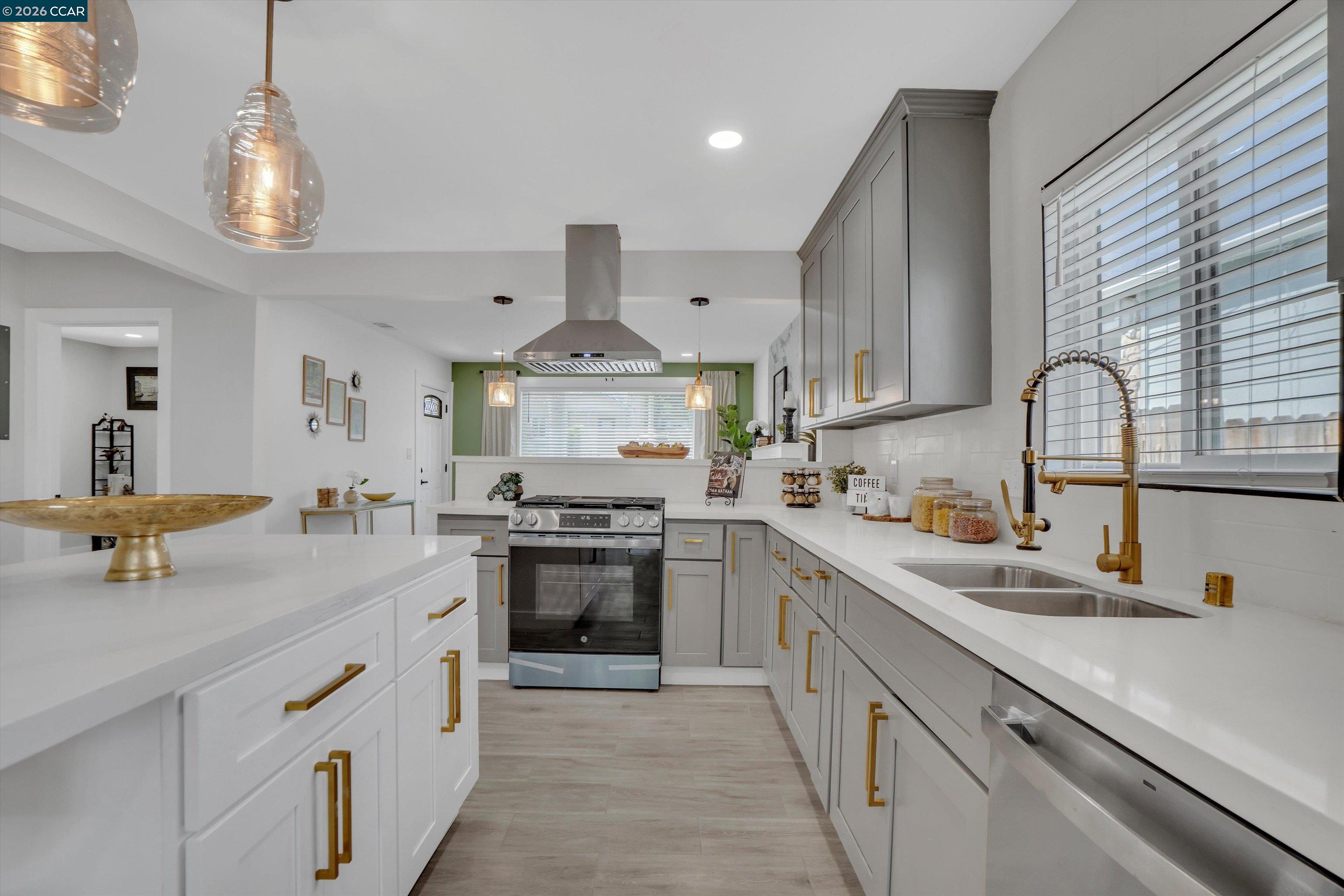 2131 Pomona Ave, Martinez CA 94553 — photo 8