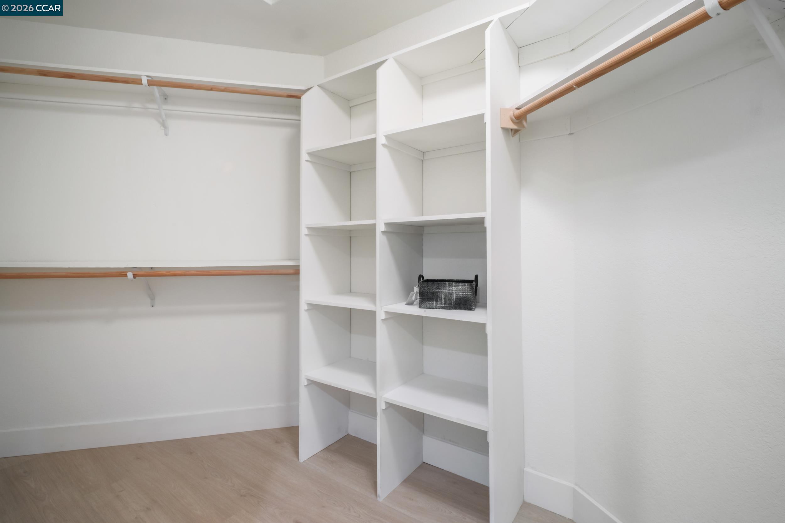 Detail Gallery Image 12 of 26 For 3863 Harlequin Ter, Fremont,  CA 94555 - 4 Beds | 2/1 Baths