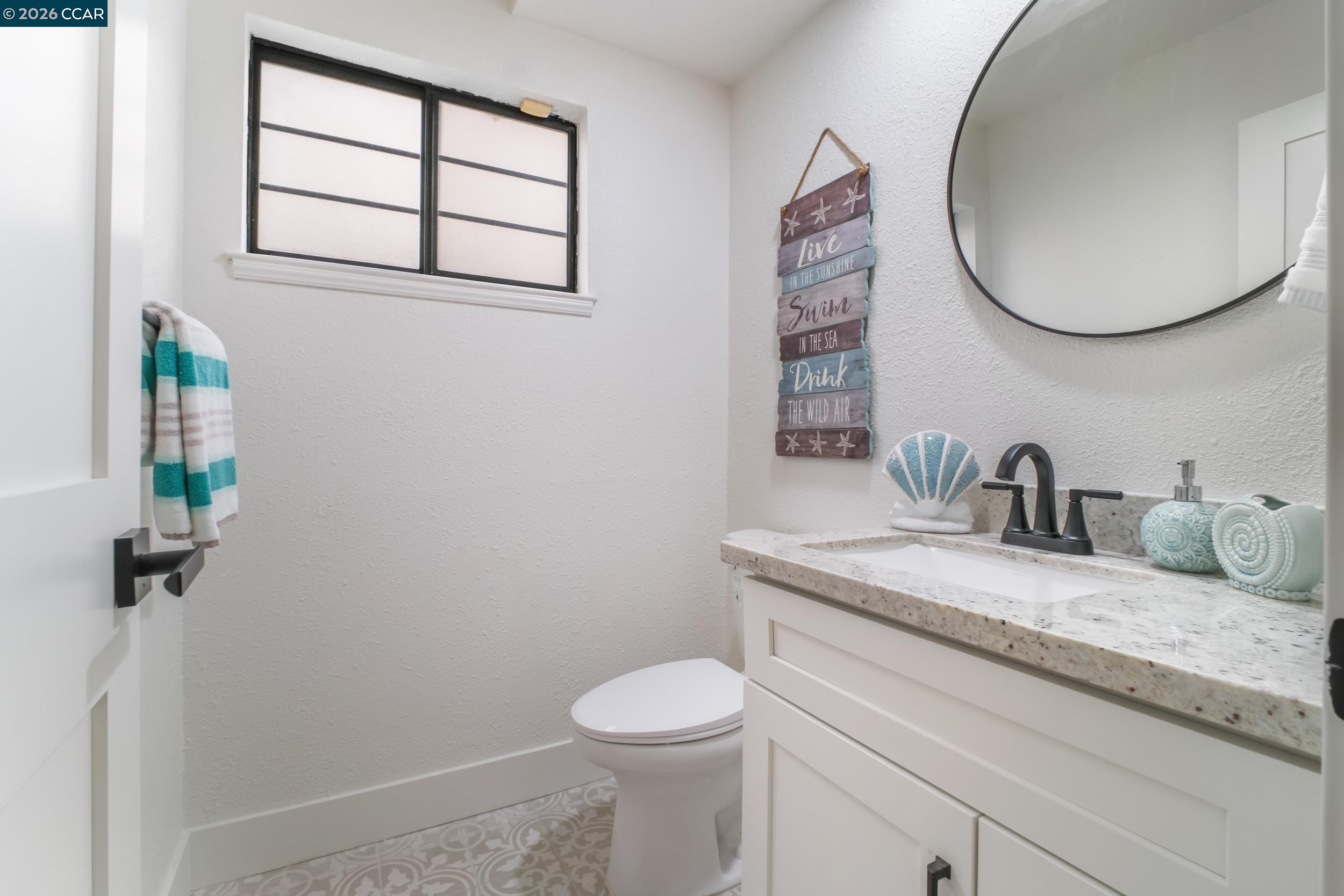 Detail Gallery Image 6 of 26 For 3863 Harlequin Ter, Fremont,  CA 94555 - 4 Beds | 2/1 Baths