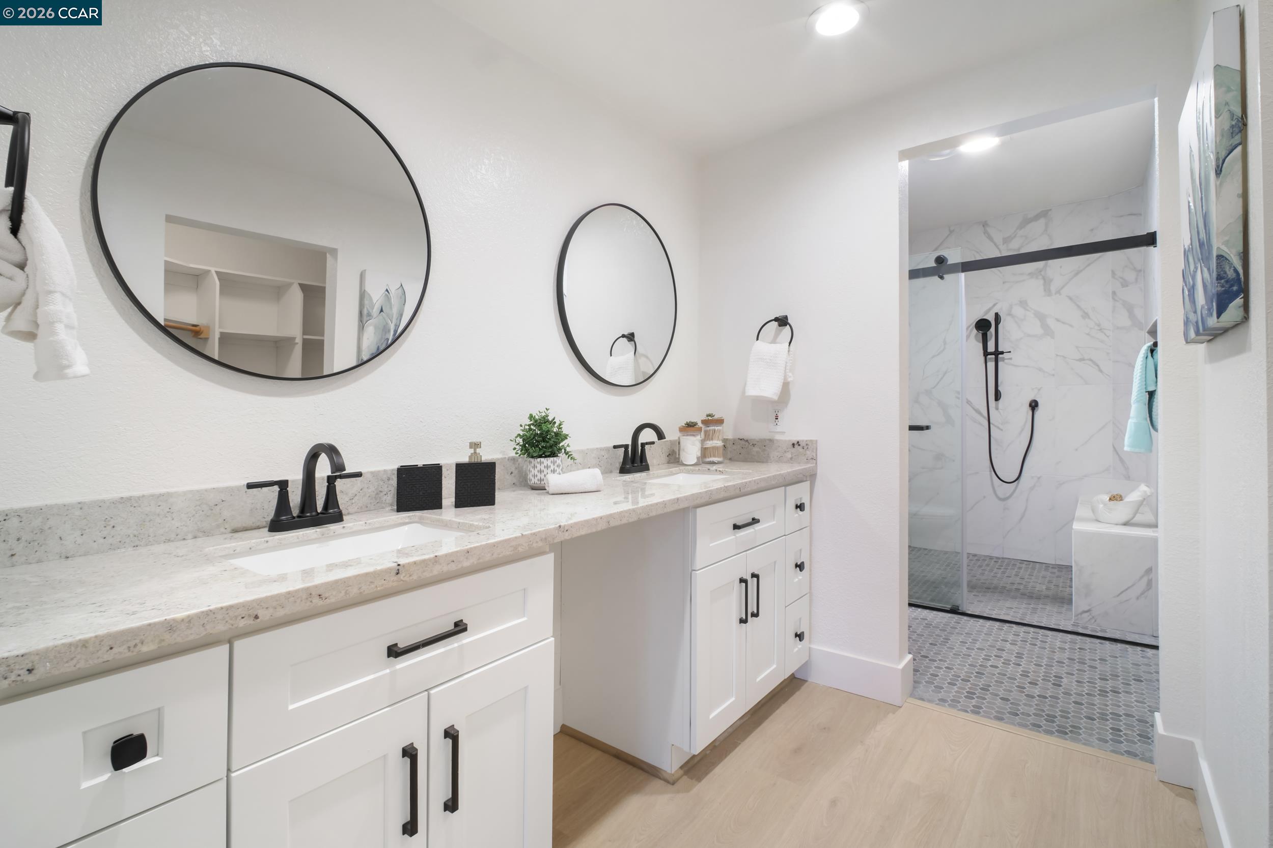 Detail Gallery Image 9 of 26 For 3863 Harlequin Ter, Fremont,  CA 94555 - 4 Beds | 2/1 Baths