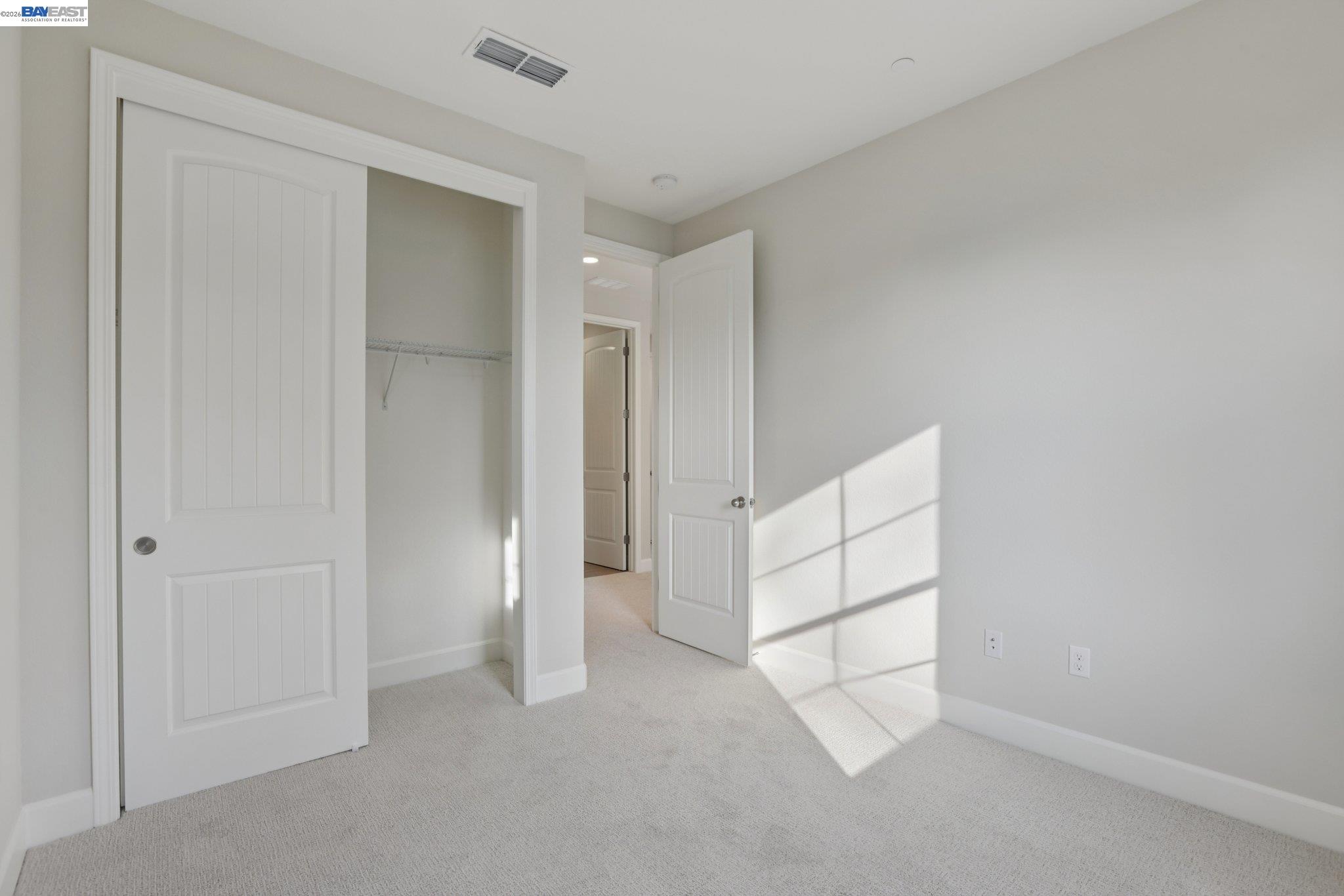 Detail Gallery Image 22 of 38 For 121 Creek View Cir, Fairfield,  CA 94533 - 3 Beds | 2/1 Baths