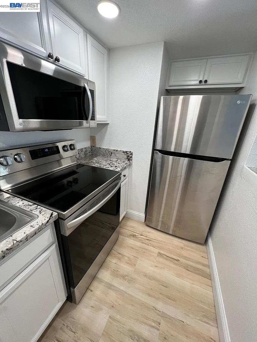 Detail Gallery Image 5 of 36 For 3701 Colonial Dr #36,  Modesto,  CA 95356 - 1 Beds | 1 Baths