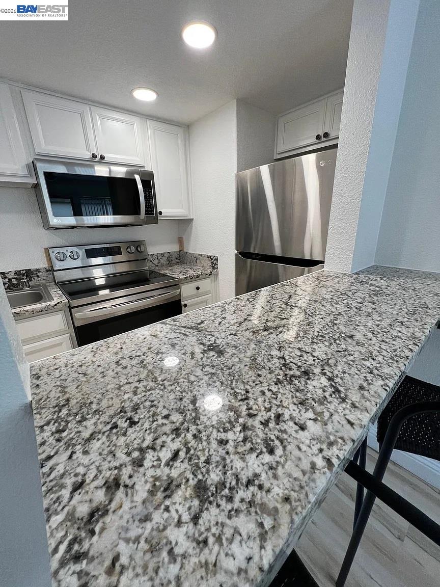 Detail Gallery Image 9 of 36 For 3701 Colonial Dr #36,  Modesto,  CA 95356 - 1 Beds | 1 Baths