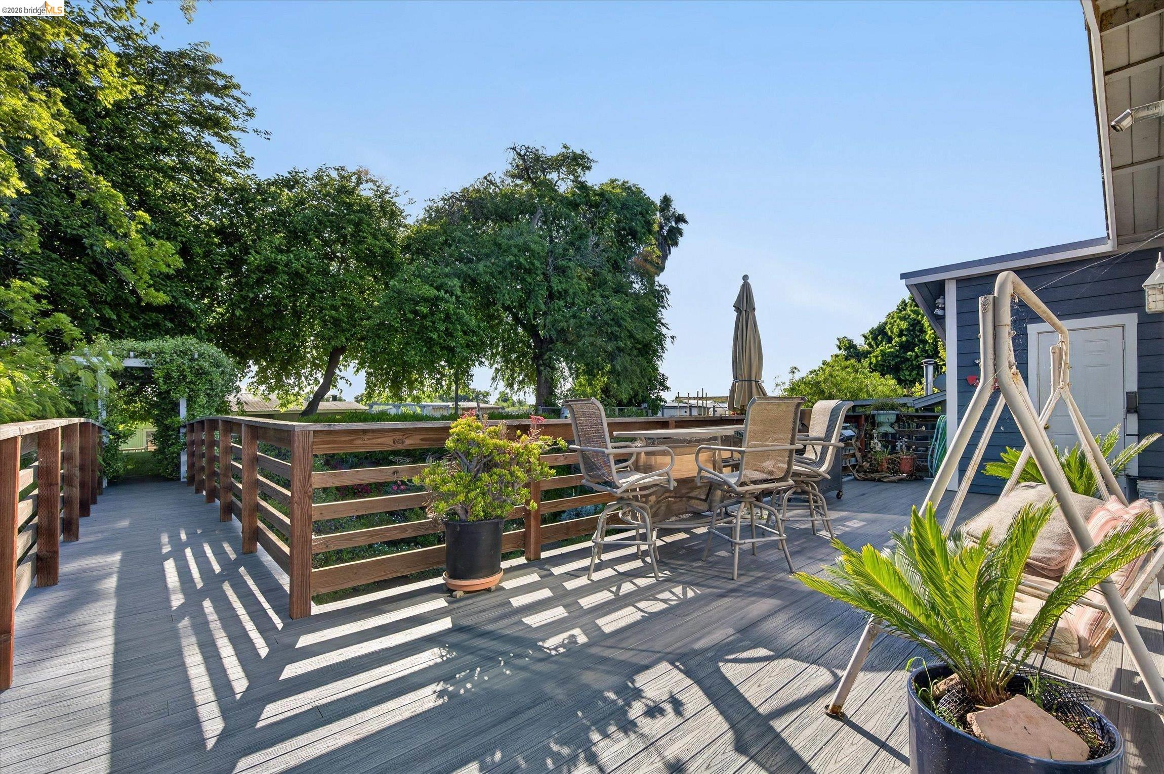 Detail Gallery Image 19 of 46 For 5014 Sandmound Blvd, Oakley,  CA 94561 - 3 Beds | 3 Baths