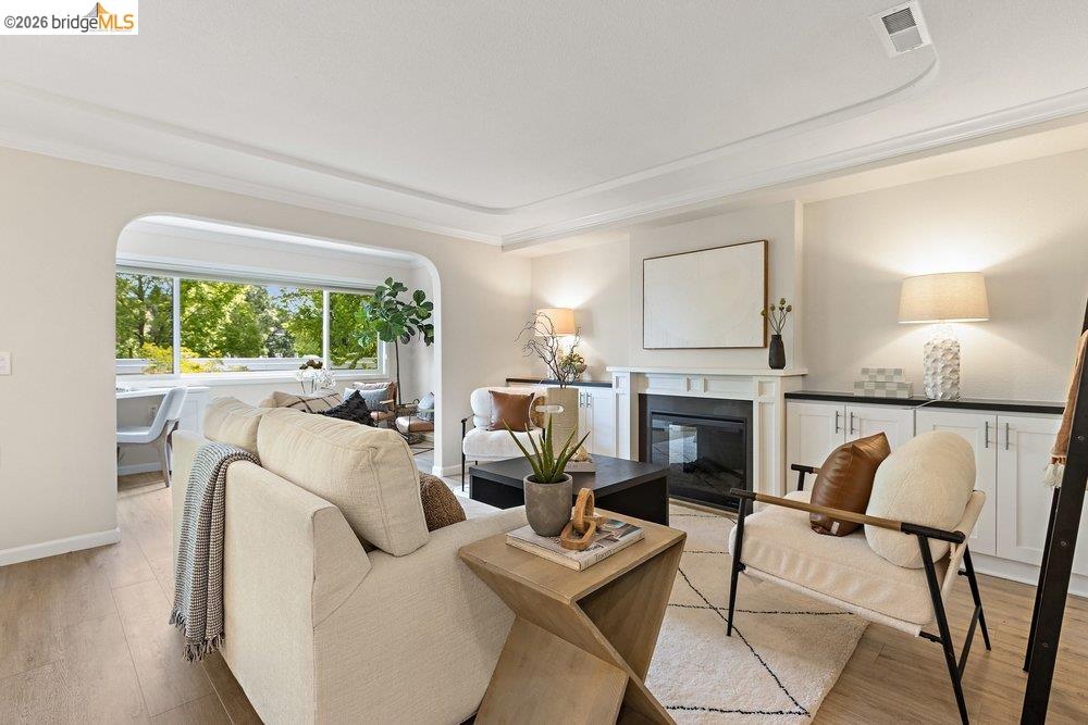 Photo #4: 41131571 Listing: Photo #4