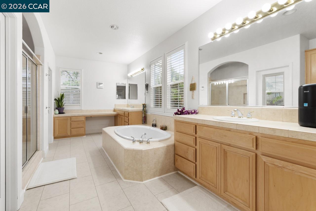 995 Rosehedge Court, Concord, CA, 94521