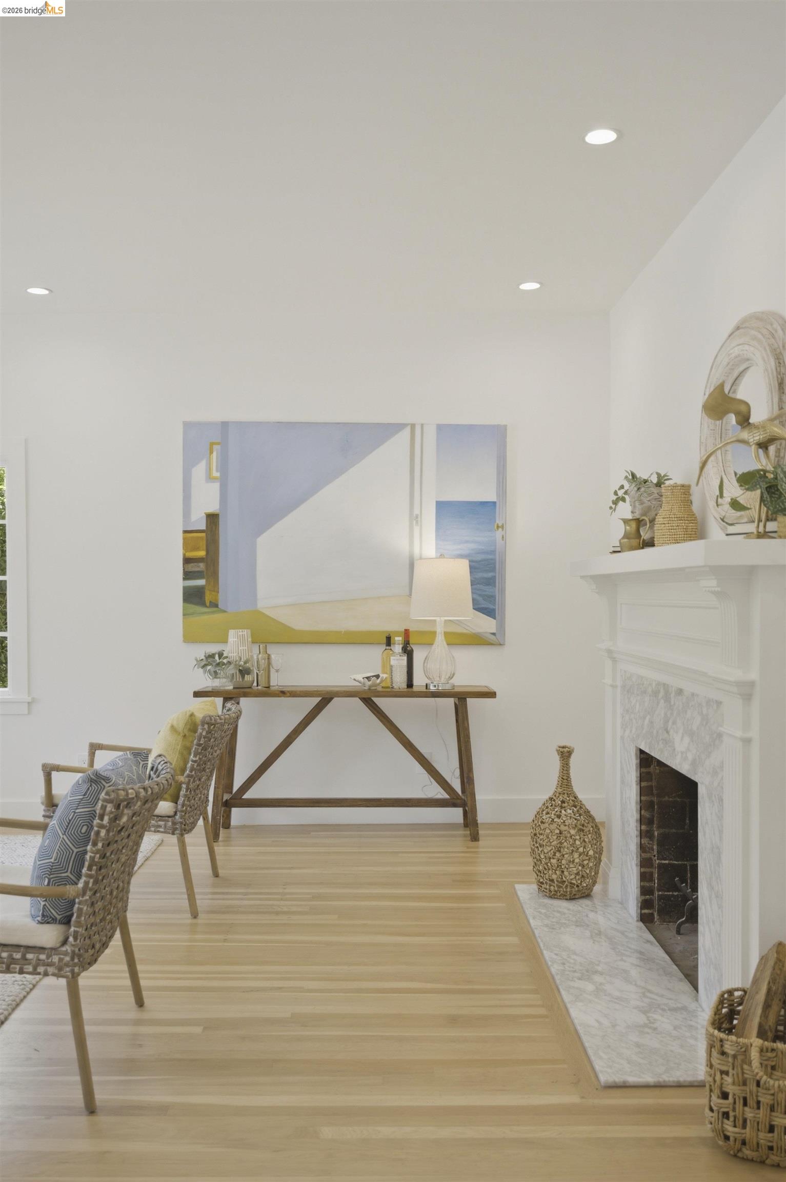 Detail Gallery Image 3 of 43 For 1541 Grand Ave, Piedmont,  CA 94611 - 3 Beds | 2 Baths