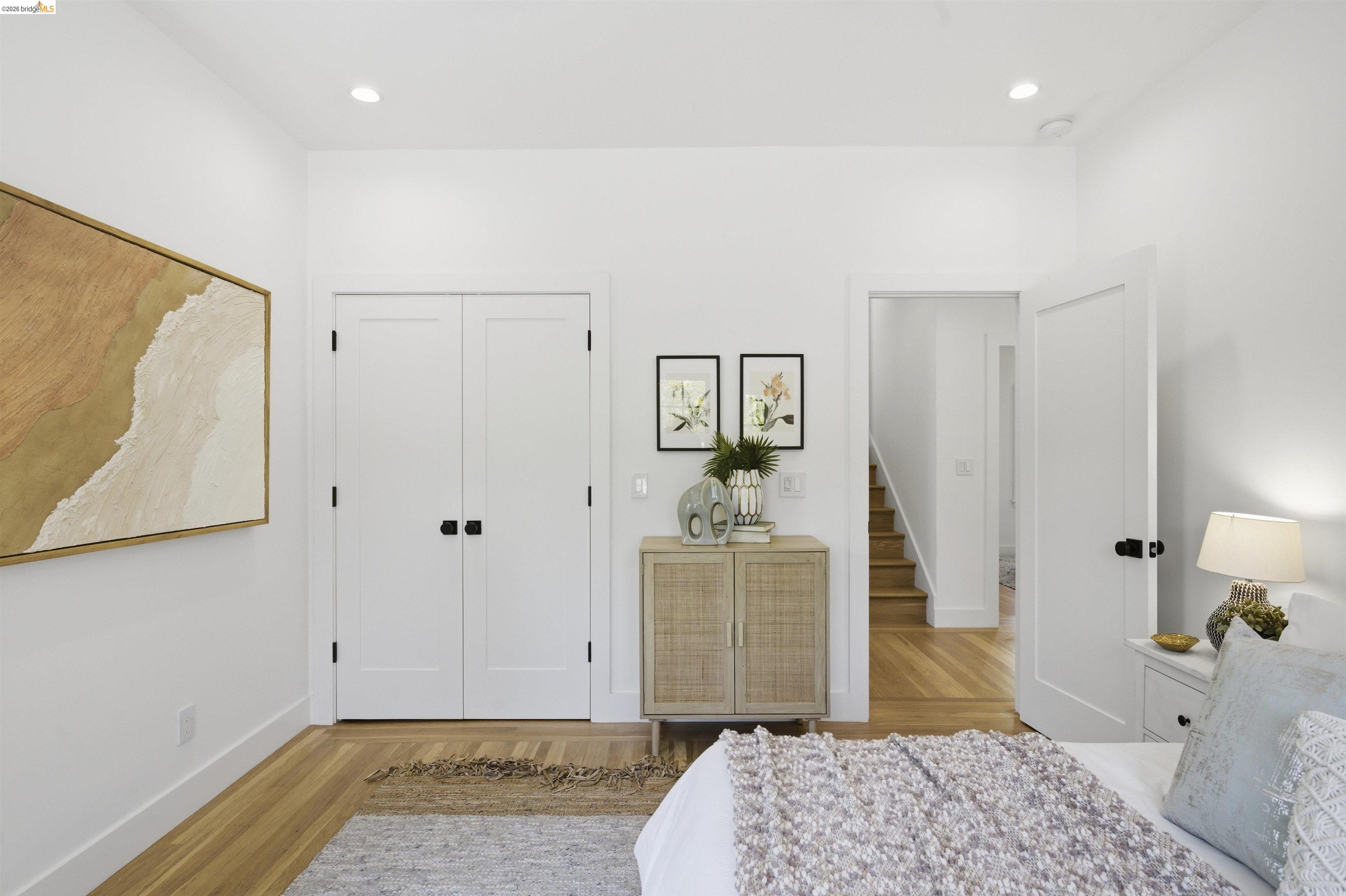 Detail Gallery Image 21 of 43 For 1541 Grand Ave, Piedmont,  CA 94611 - 3 Beds | 2 Baths