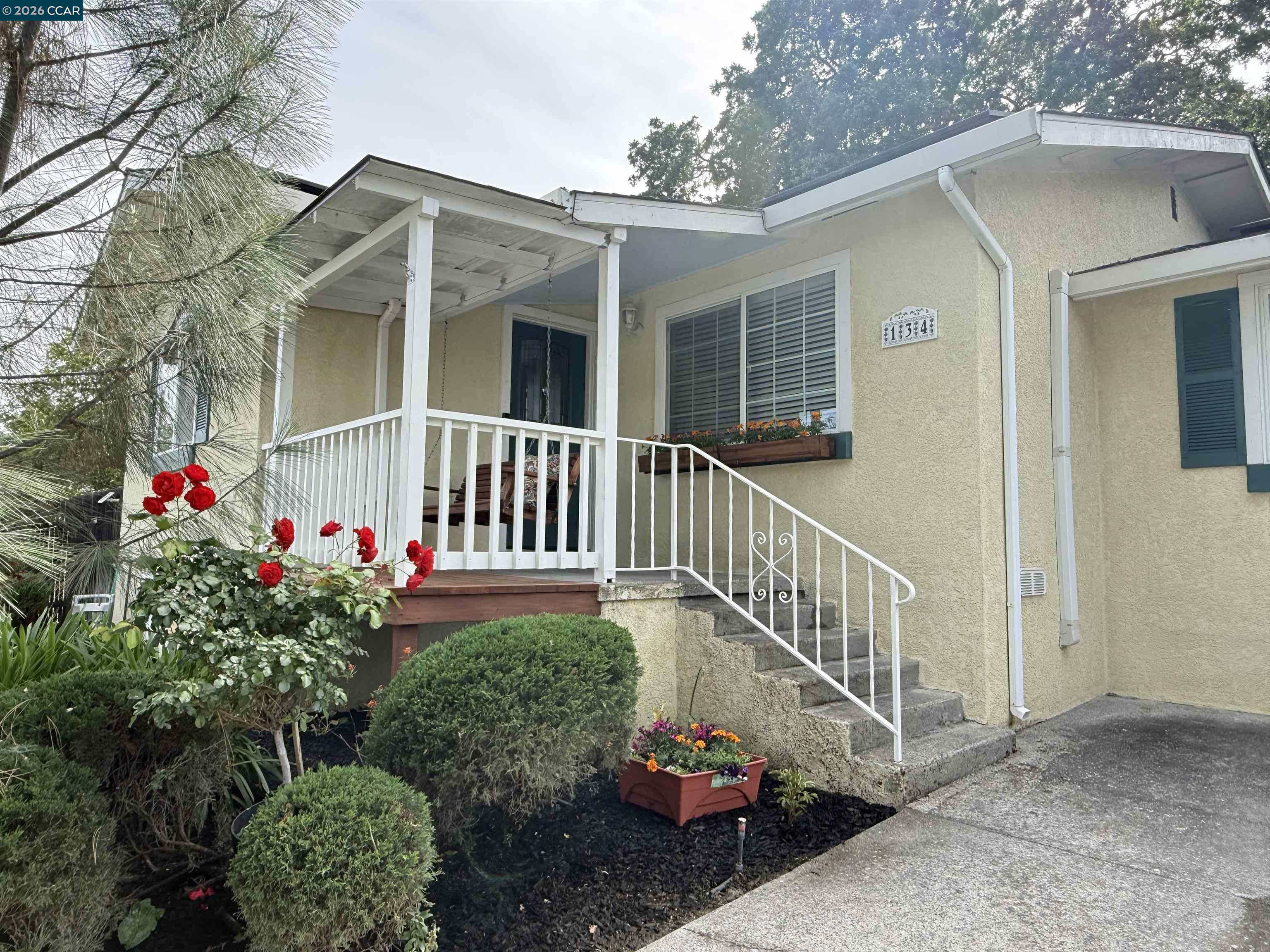 Front Image Thumbnail for CC41131584