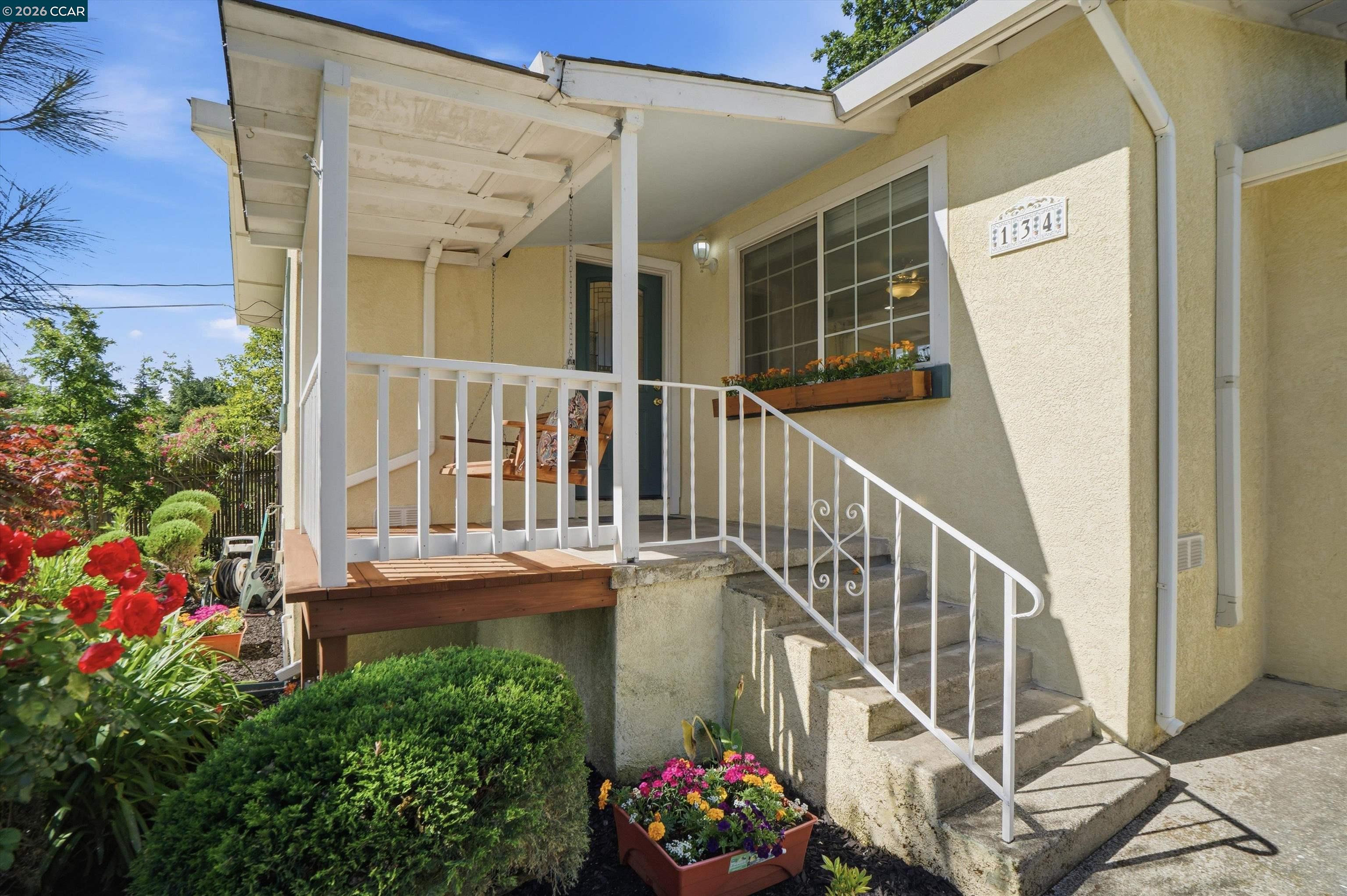 Front Image Thumbnail for CC41131584