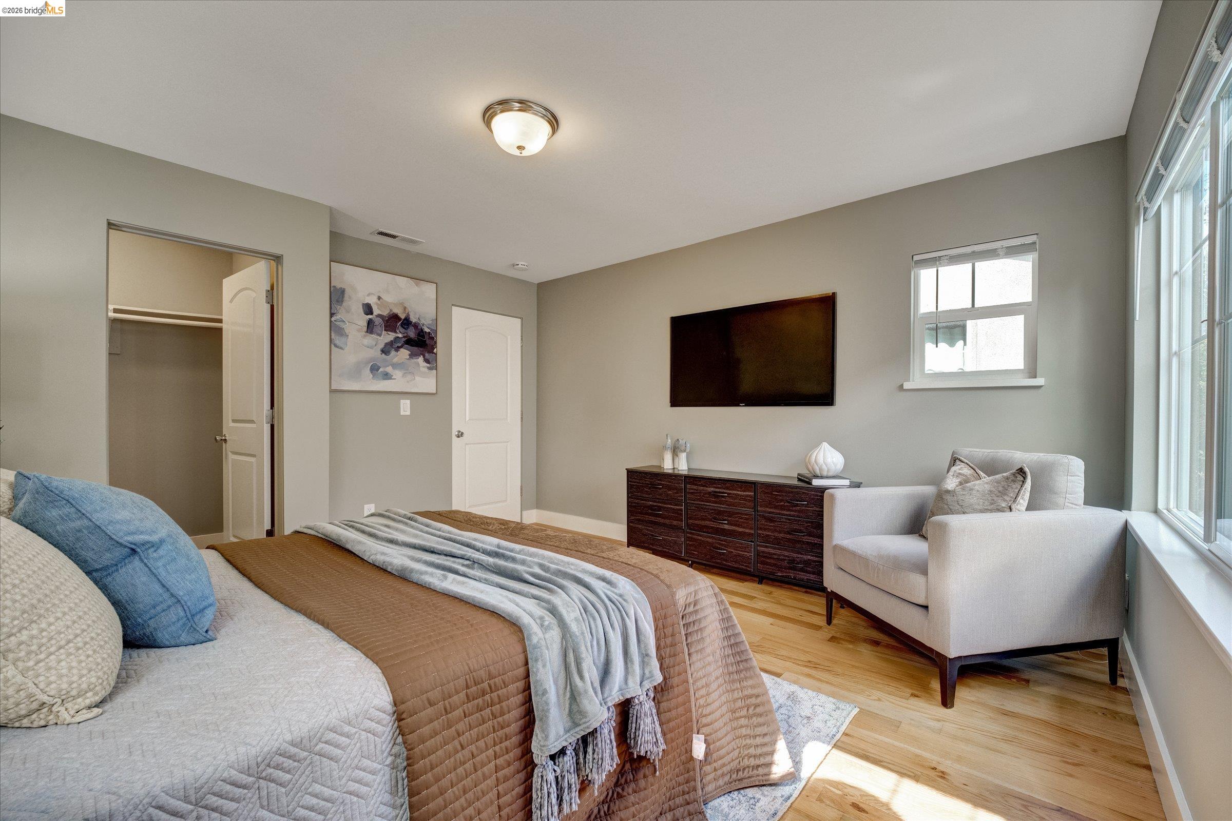 Detail Gallery Image 14 of 31 For 3038 E 18th St, Oakland,  CA 94601 - 2 Beds | 1/1 Baths