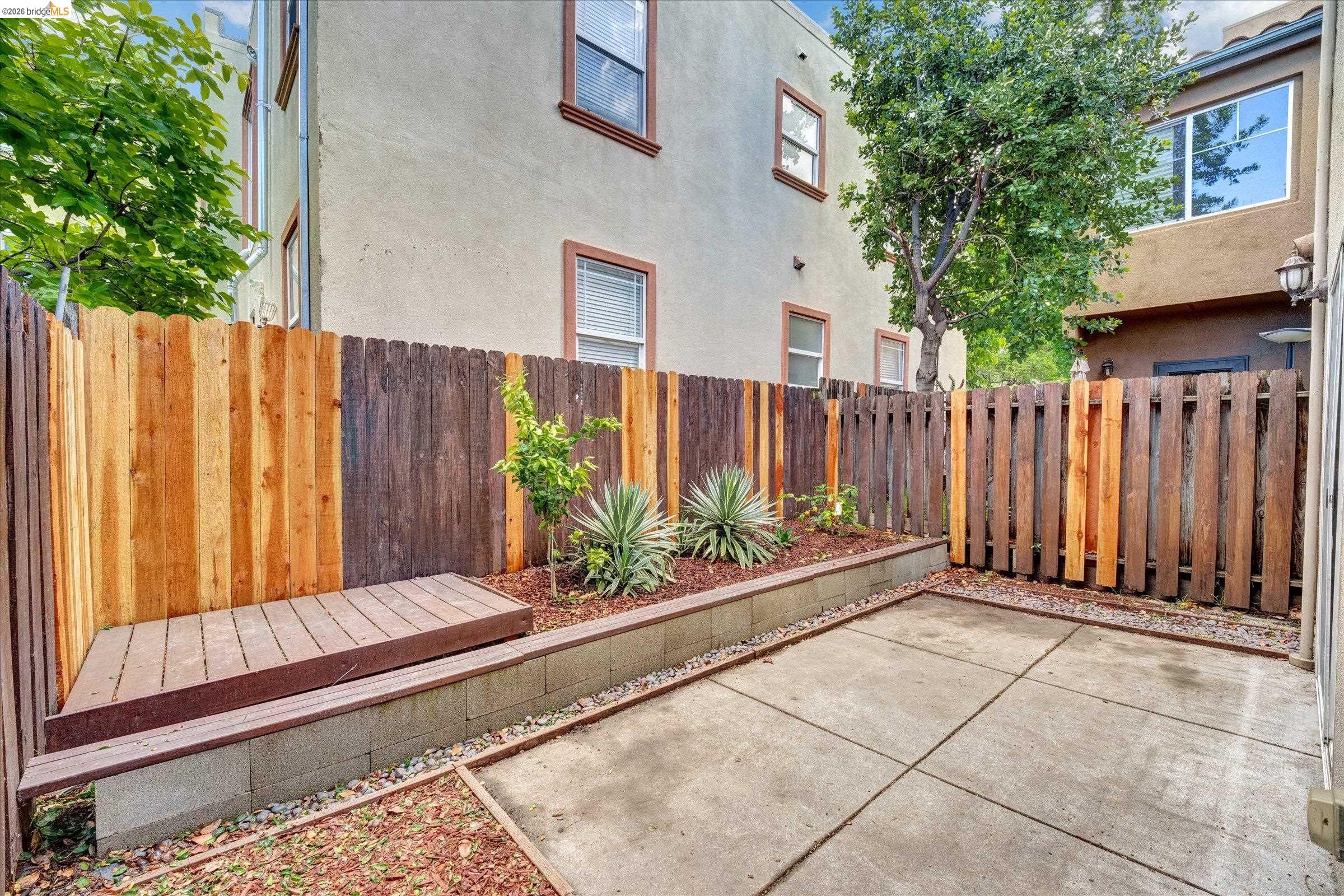 Detail Gallery Image 20 of 31 For 3038 E 18th St, Oakland,  CA 94601 - 2 Beds | 1/1 Baths